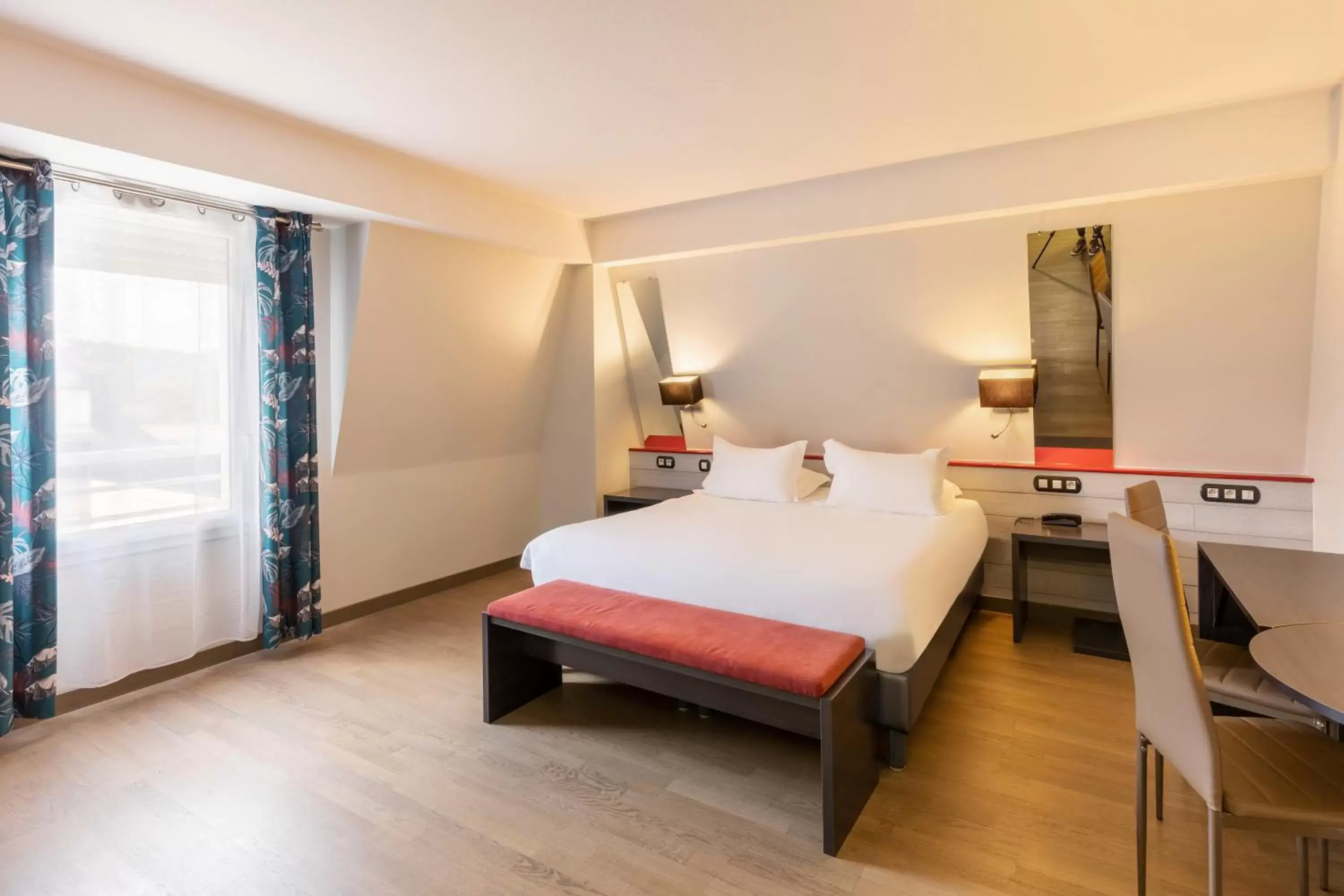 Bed in Best Western Hotel & SPA Pau Lescar Aeroport