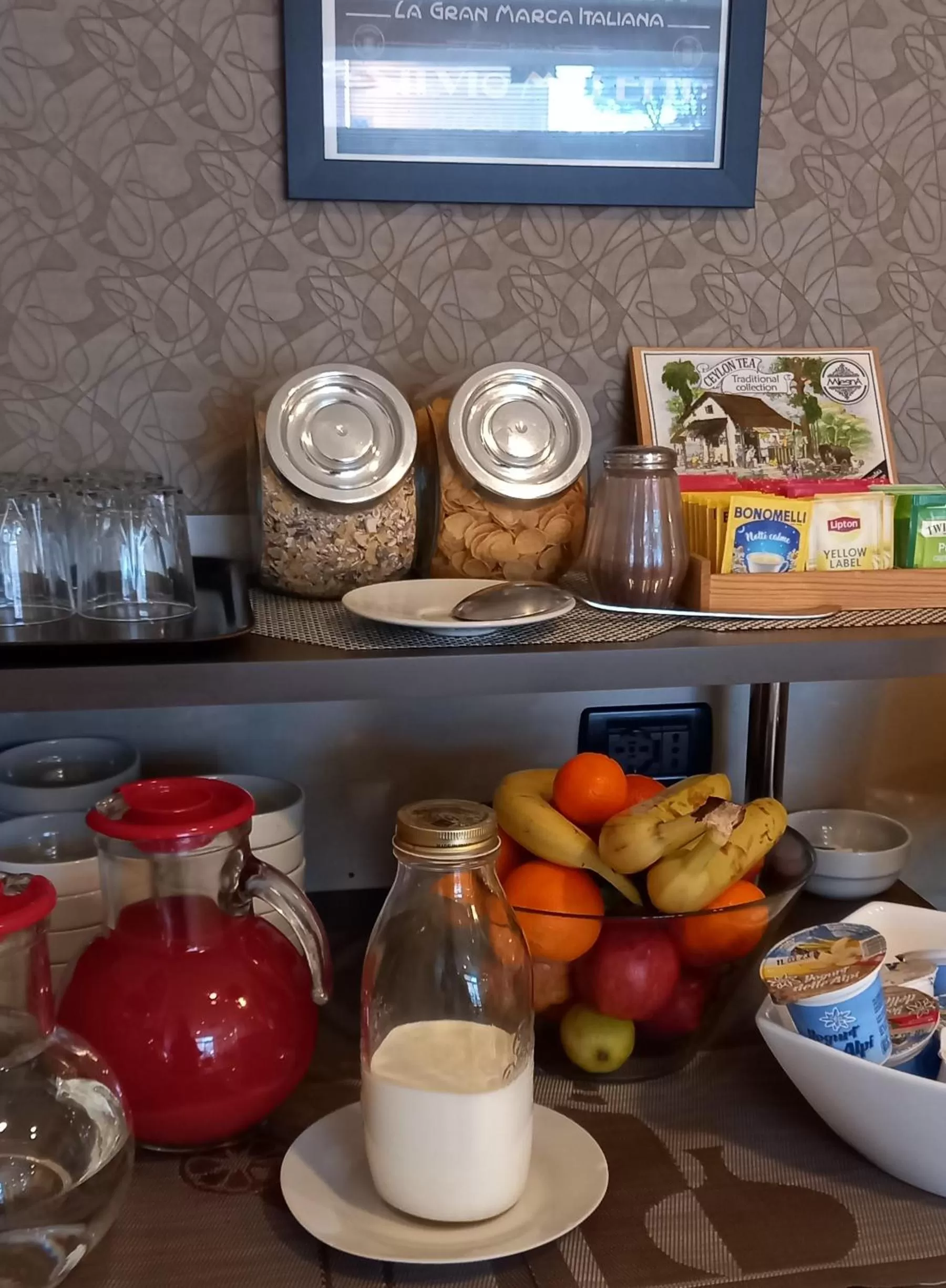 Breakfast in Hotel Aniene