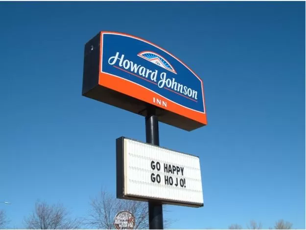 Facade/entrance in Howard Johnson by Wyndham Gothenburg