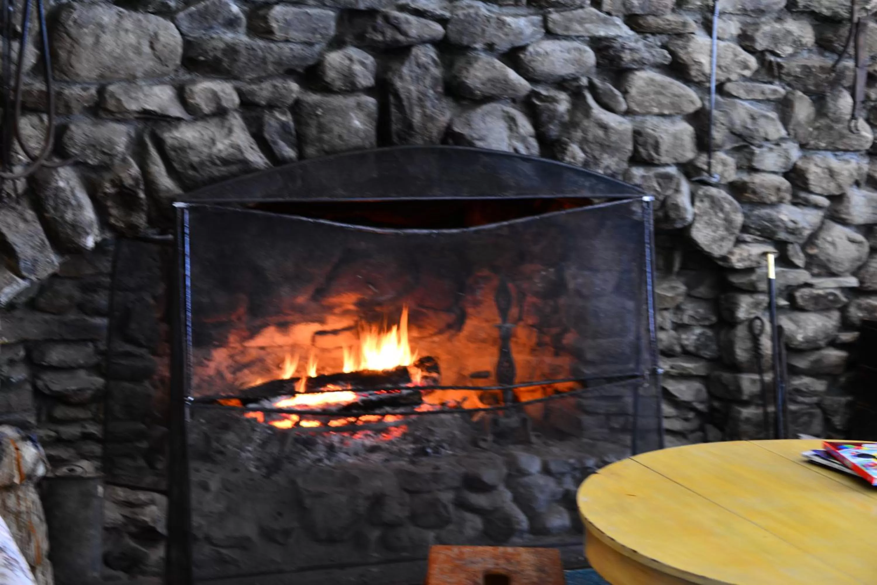 Communal lounge/ TV room in Summit Lodge