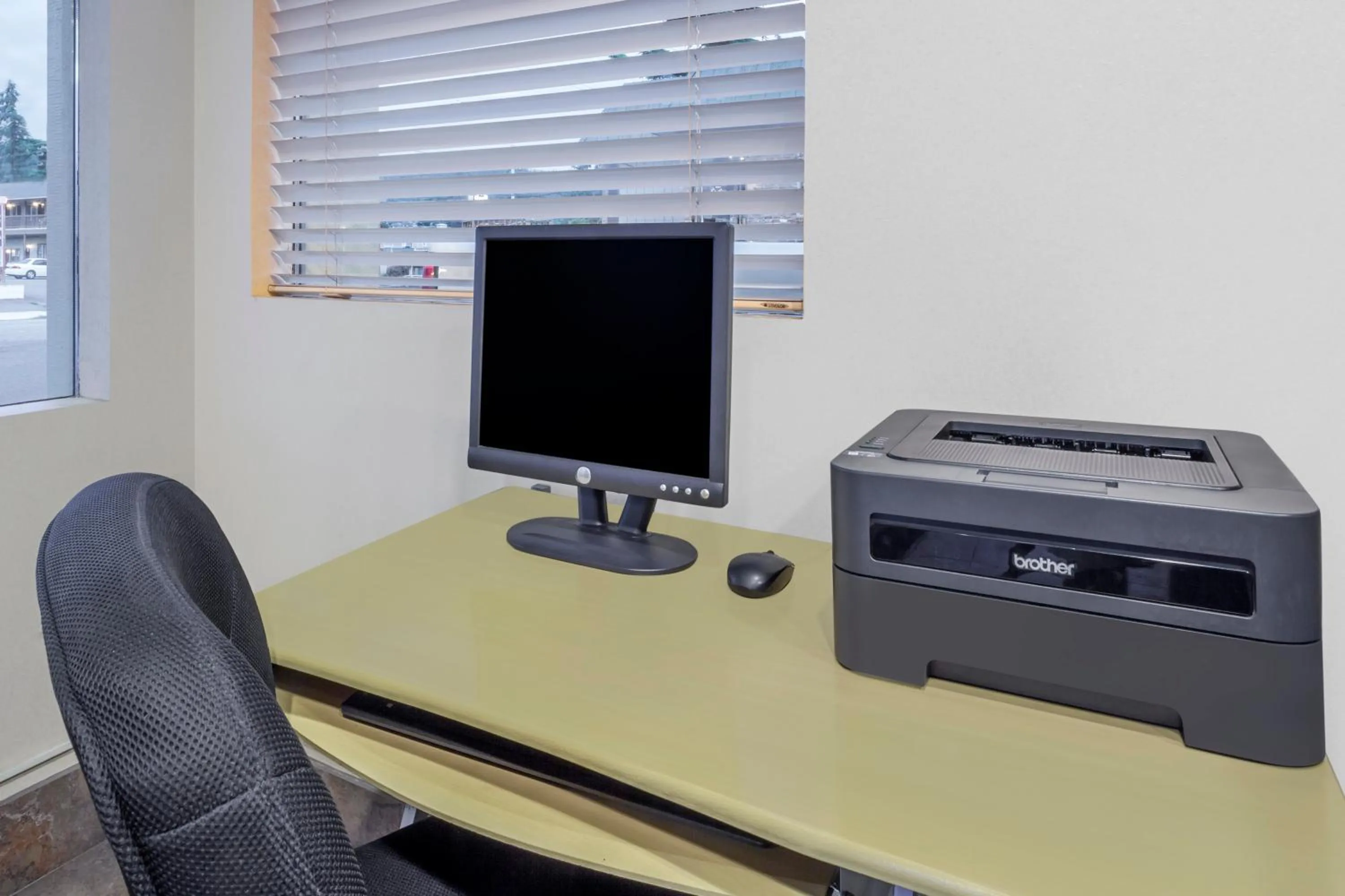 Business facilities in Days Inn By Wyndham Bellingham WA