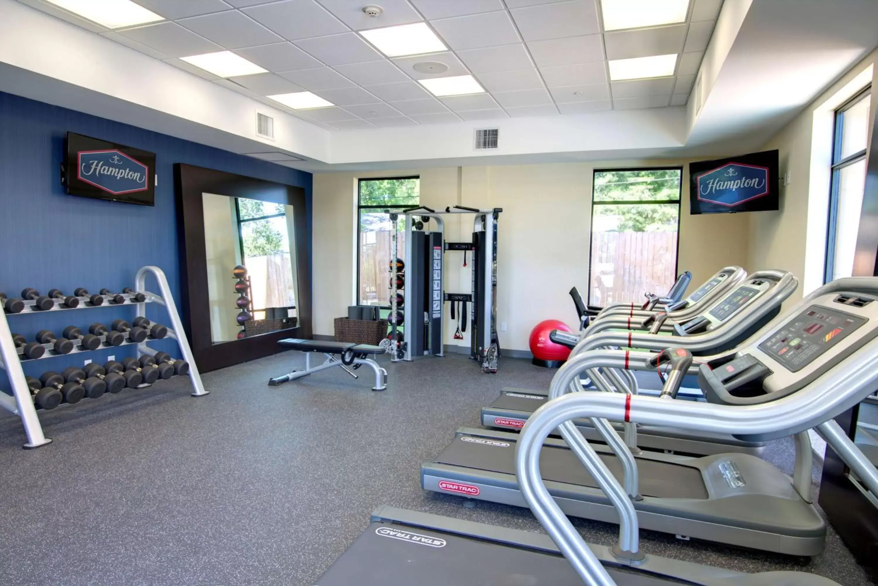 Fitness centre/facilities in Hampton Inn Houston I-10 East, TX Fitness centre/facilities in Hampton Inn Houston I-10 East, TX