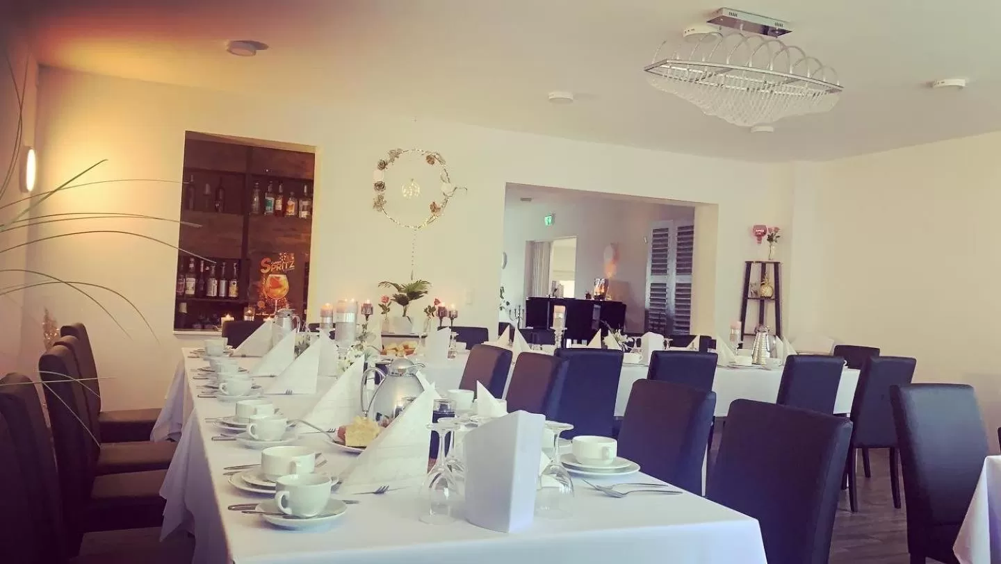 Restaurant/Places to Eat in Hotel & Restaurant Rosenhof