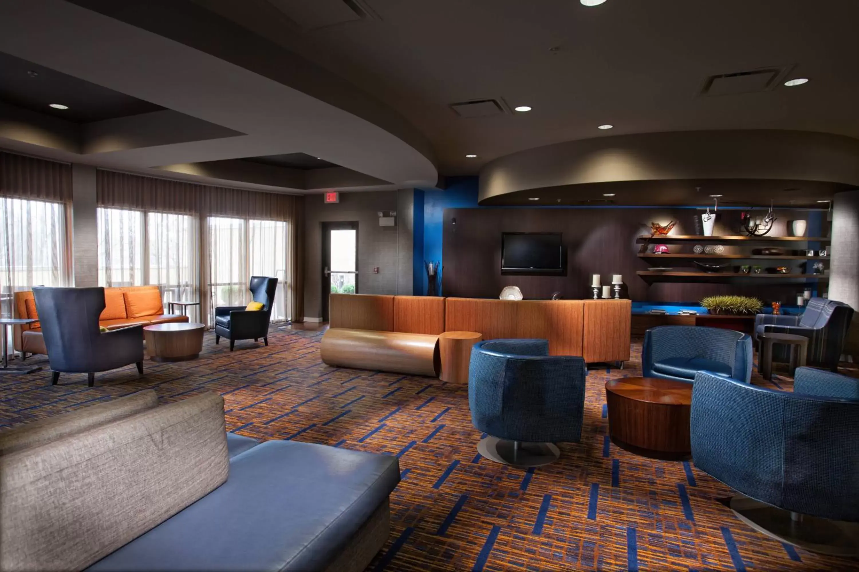 Lobby or reception, Lounge/Bar in Courtyard by Marriott Fayetteville