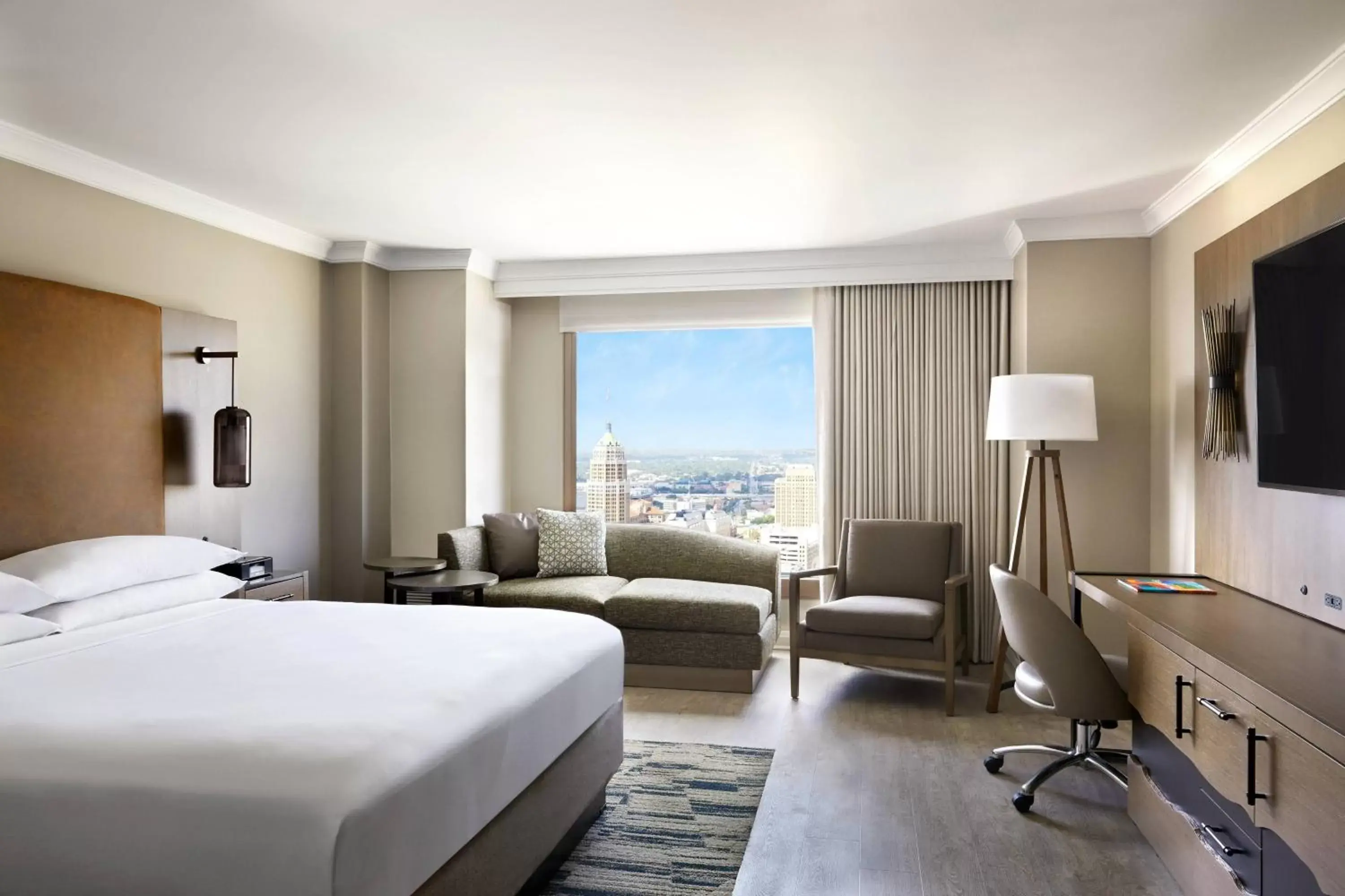 King Room in San Antonio Marriott Rivercenter on the River Walk King Room in San Antonio Marriott Rivercenter on the River Walk