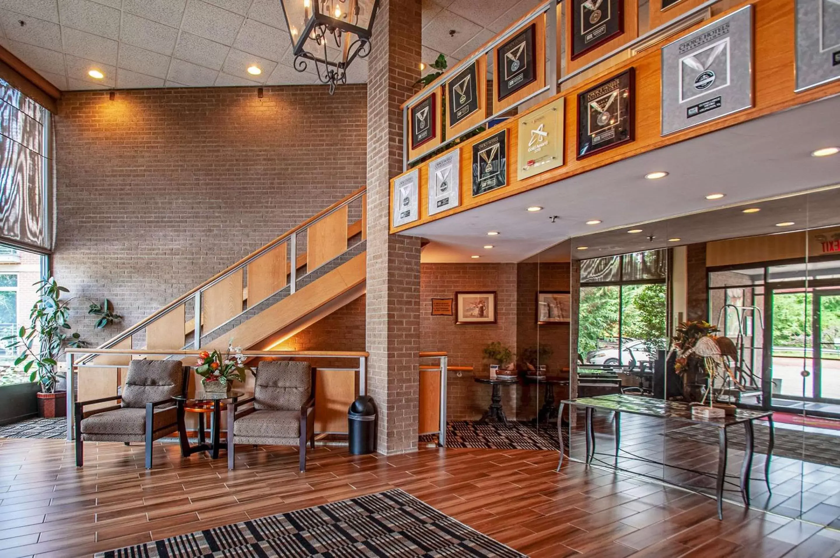 Lobby or reception in Econo Lodge Metro