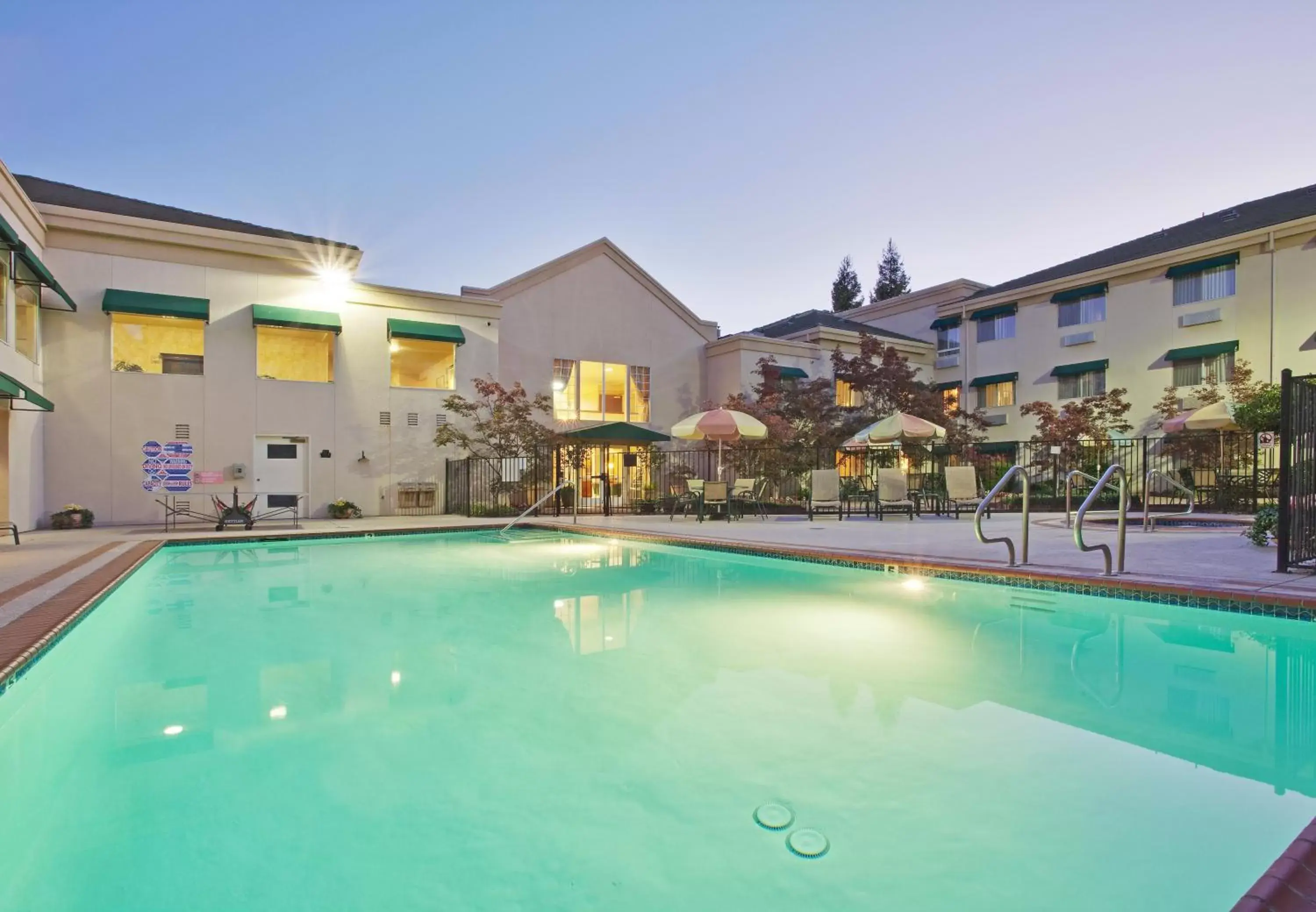 Holiday Inn Auburn by IHG Holiday Inn Auburn by IHG