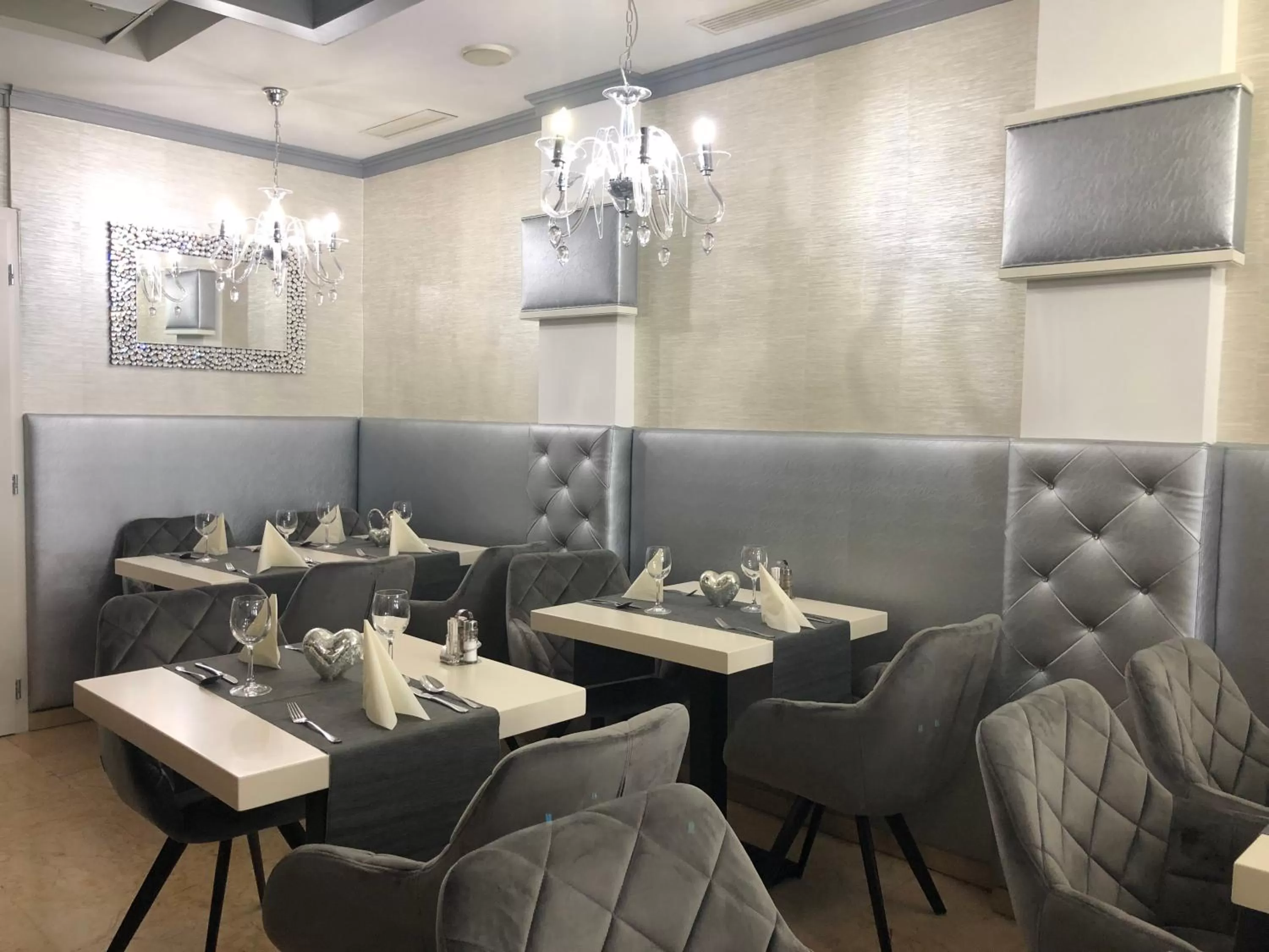 Restaurant/places to eat in Teátrum Boutique Hotel