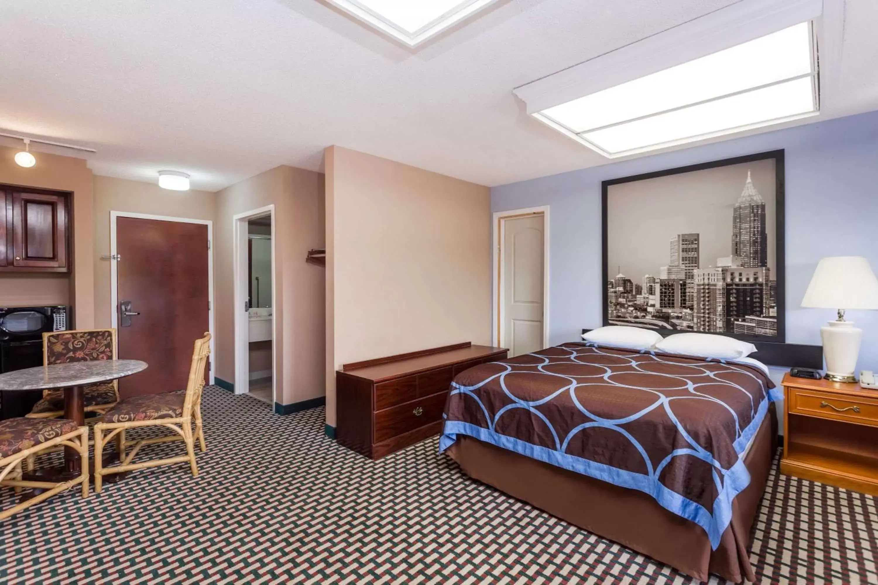 Photo of the whole room, Bed in Super 8 by Wyndham Tallapoosa