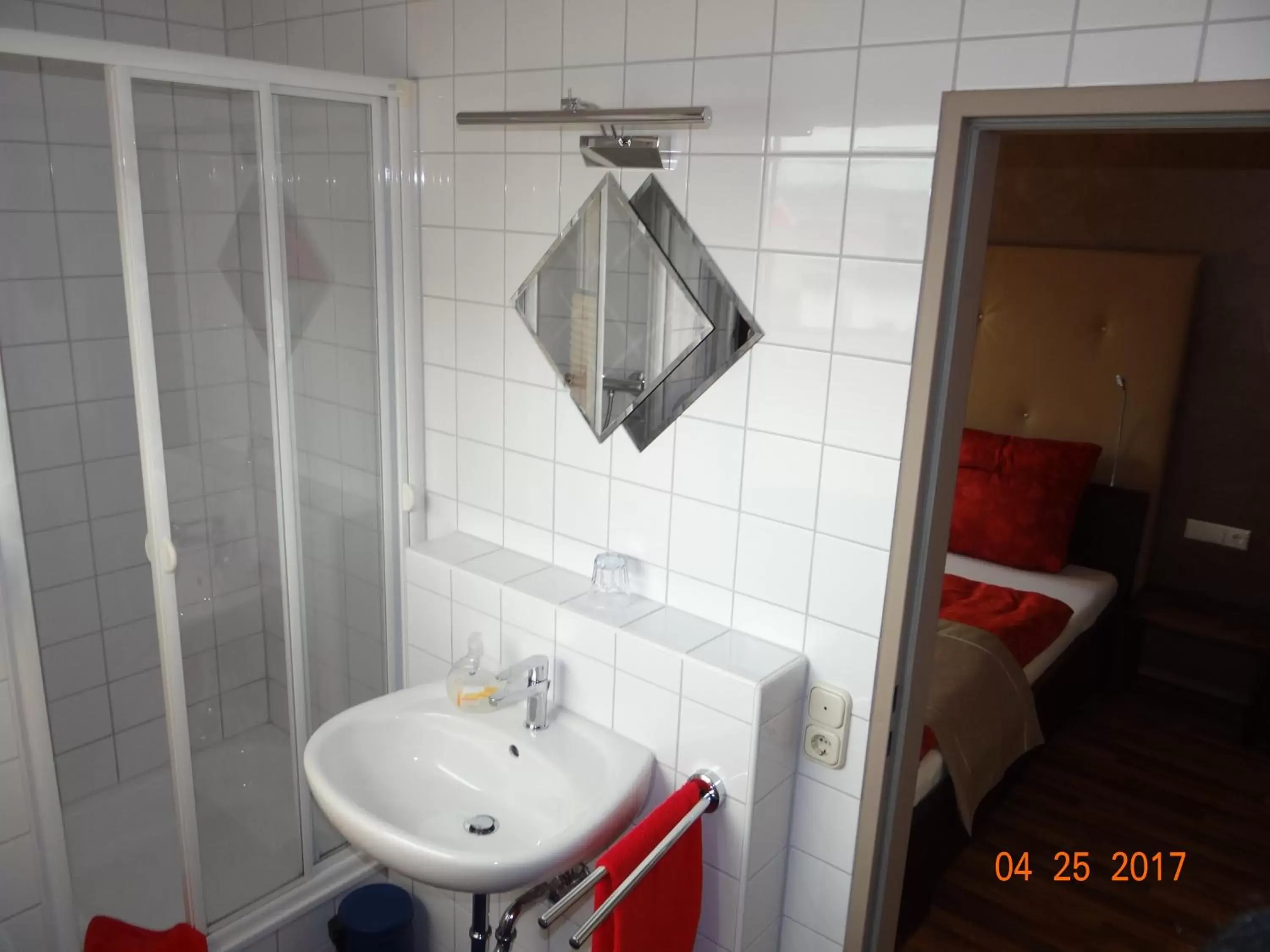 Deluxe Double Room in Hotel h4 easy Deluxe Double Room in Hotel h4 easy