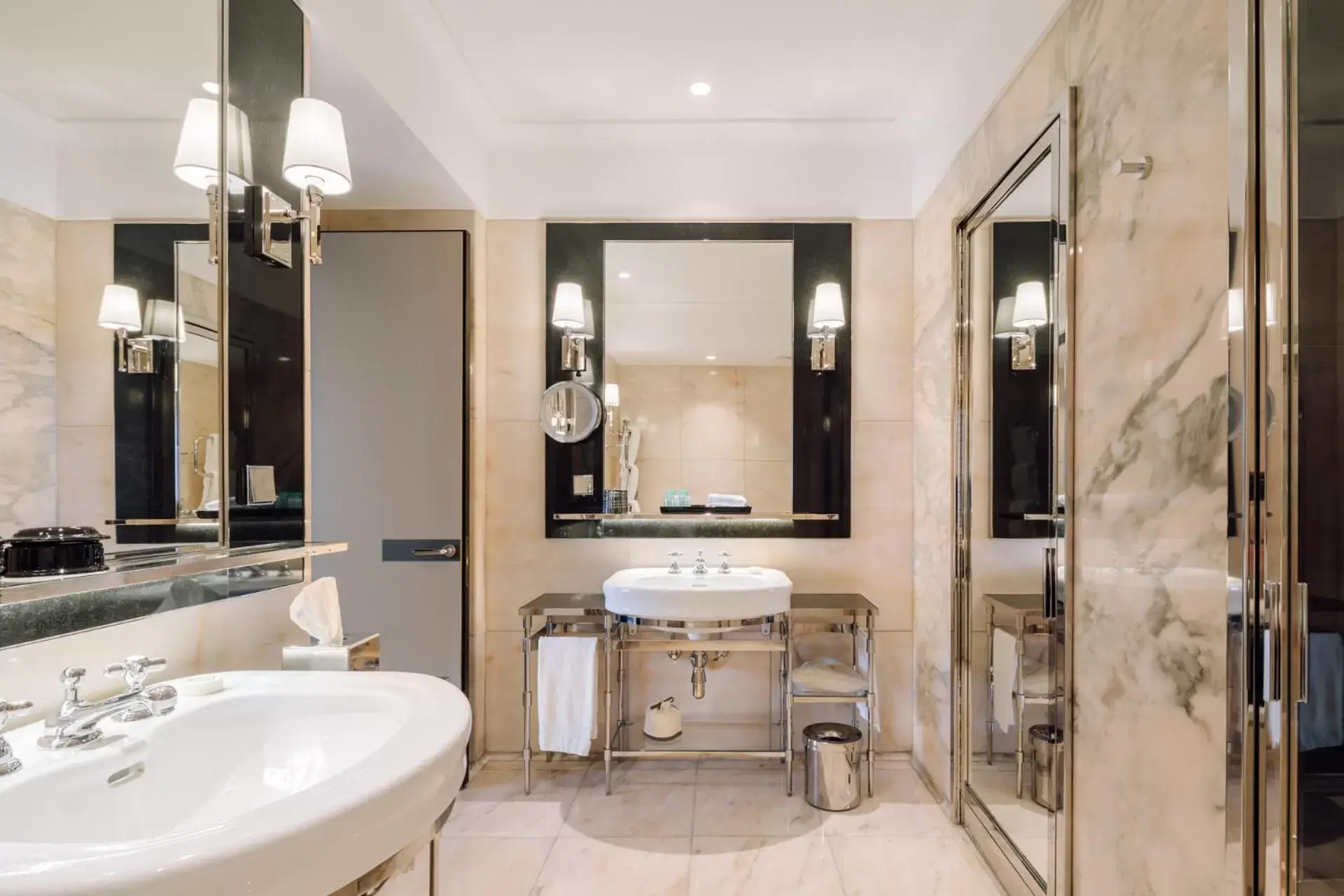 Bathroom in Four Seasons Hotel Ritz Lisbon
