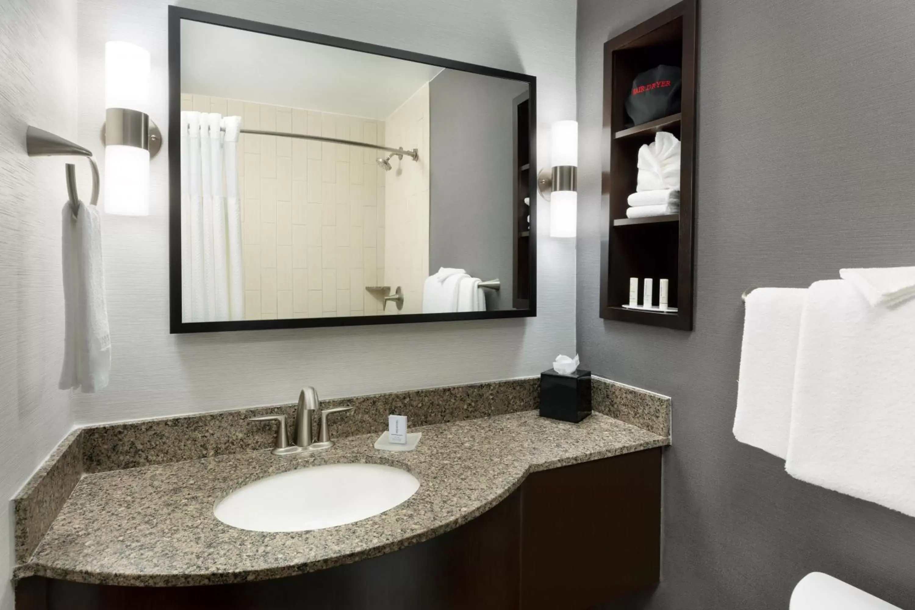 Bathroom in Courtyard by Marriott Los Angeles Woodland Hills