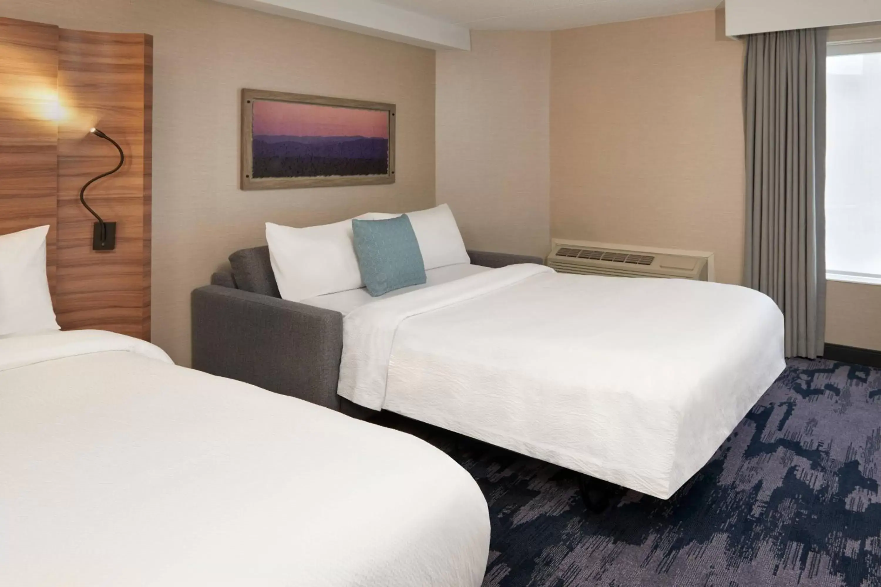 Photo of the whole room, Bed in Fairfield by Marriott Niagara Falls, Canada