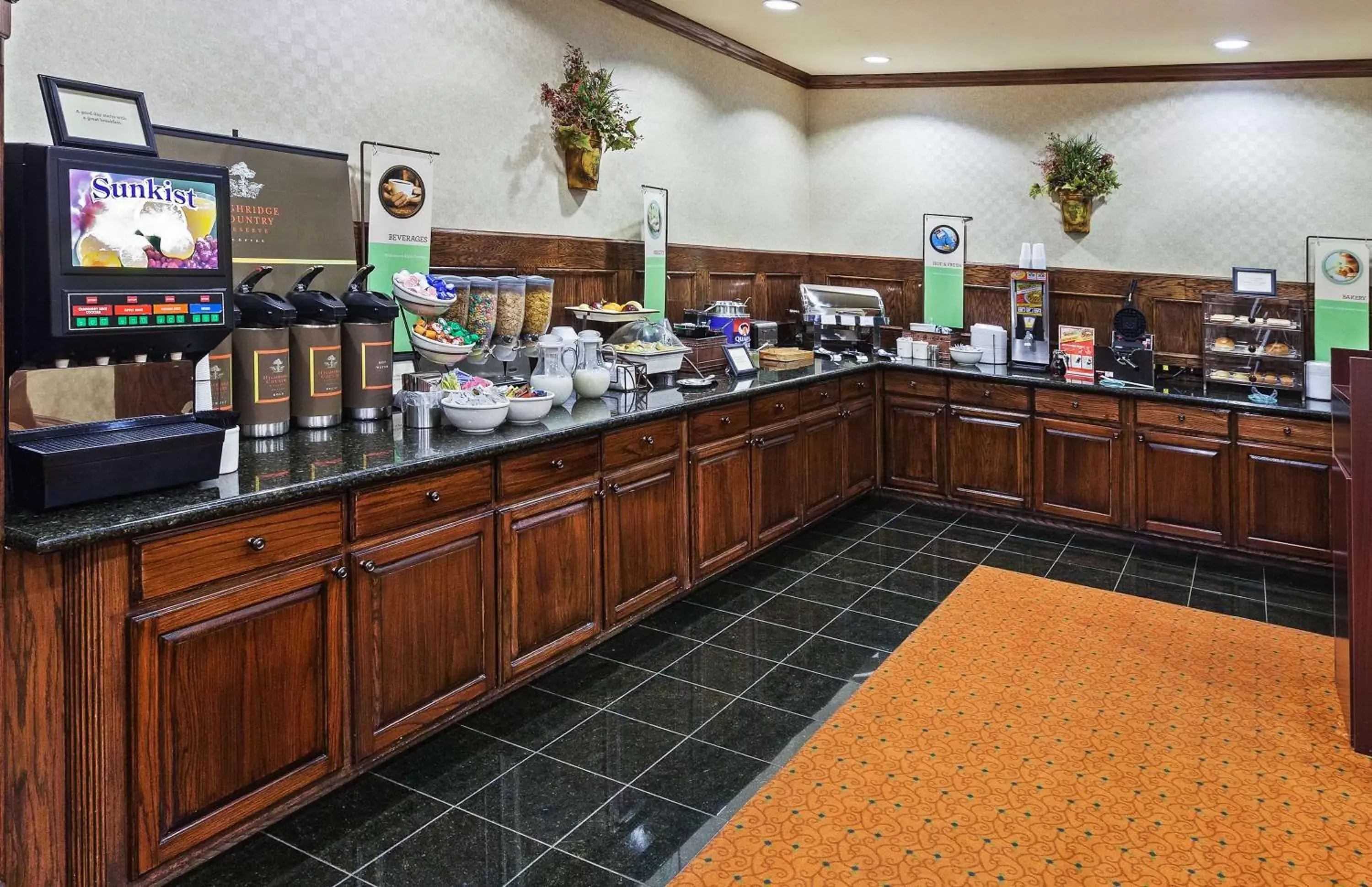 Restaurant/places to eat in Country Inn & Suites by Radisson, Amarillo I-40 West, TX