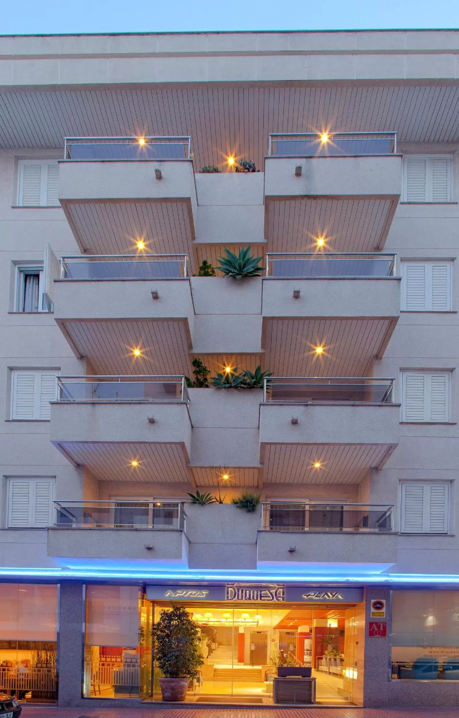 Facade/entrance, Property Building in Aparthotel Duquesa Playa