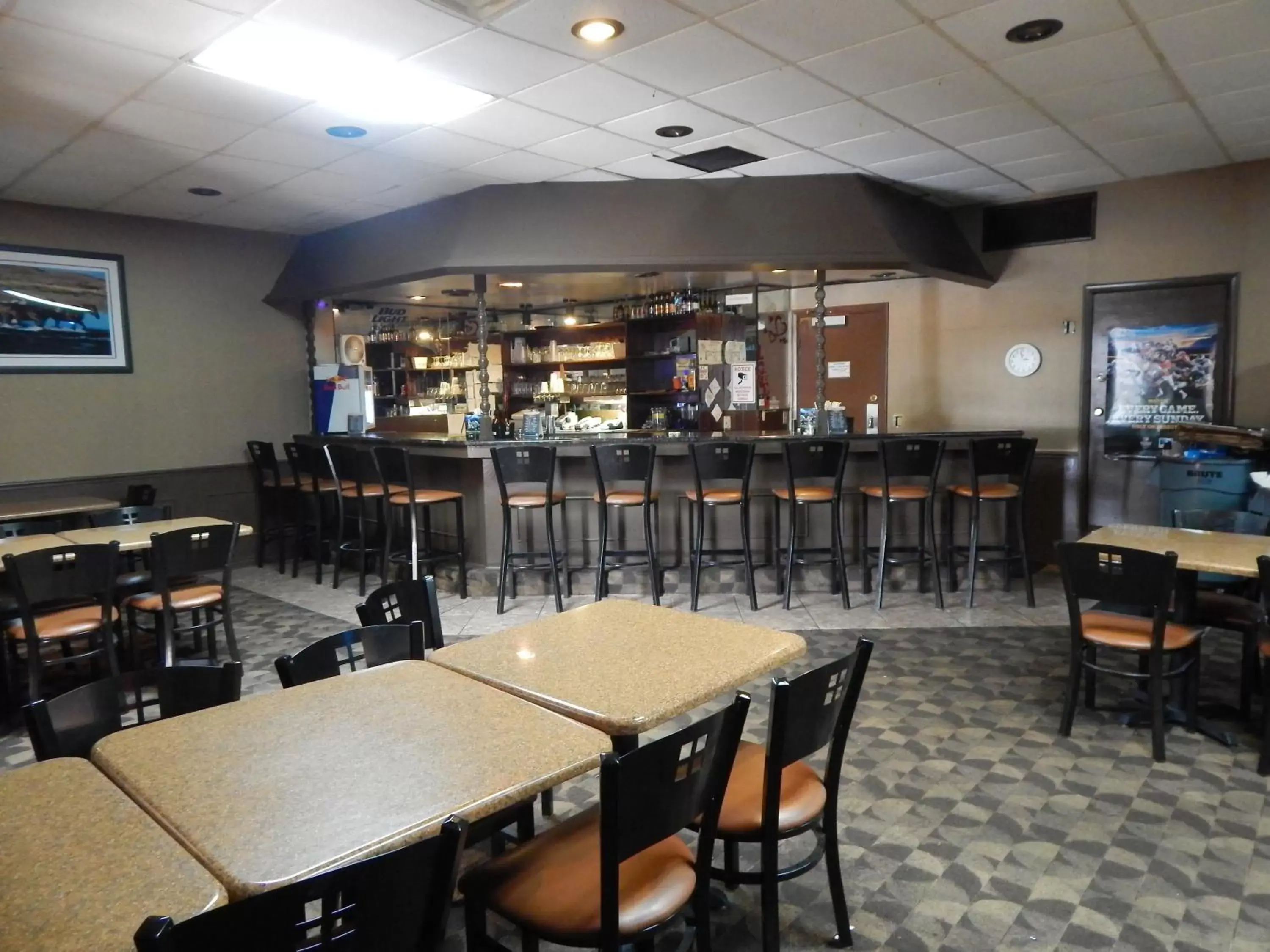 Lounge or bar in Quality Inn Chickasha Lounge or bar in Quality Inn Chickasha