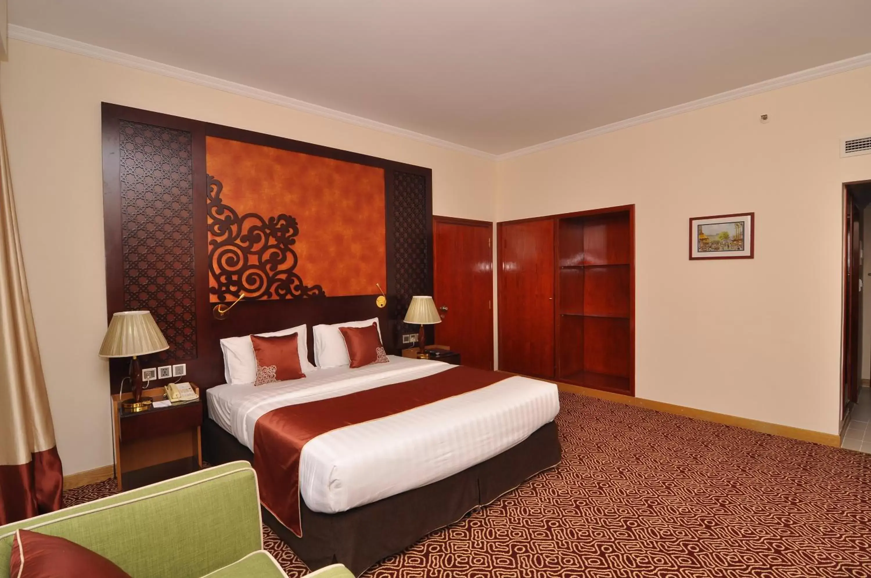 Bedroom in Dubai Grand Hotel by Fortune, Dubai Airport