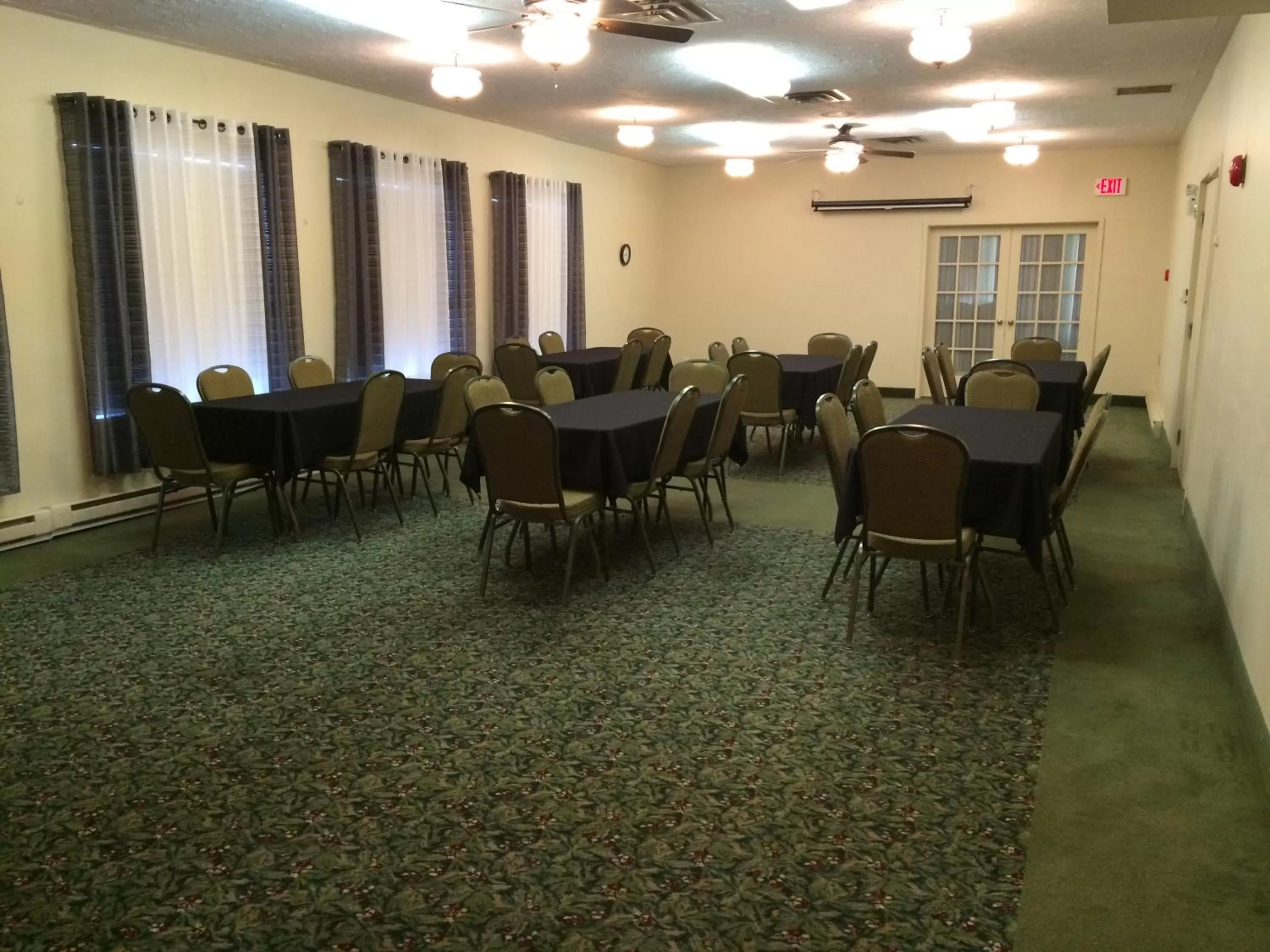 Business facilities in Coastal Inn Moncton/ Dieppe