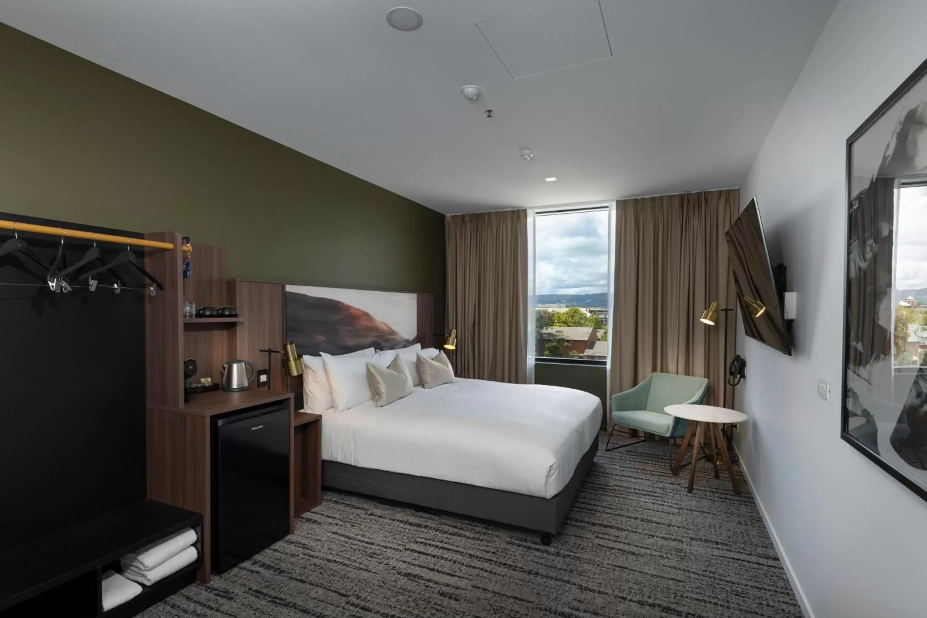 Accessible Deluxe Room in TRYP by Wyndham Pulteney Street Adelaide