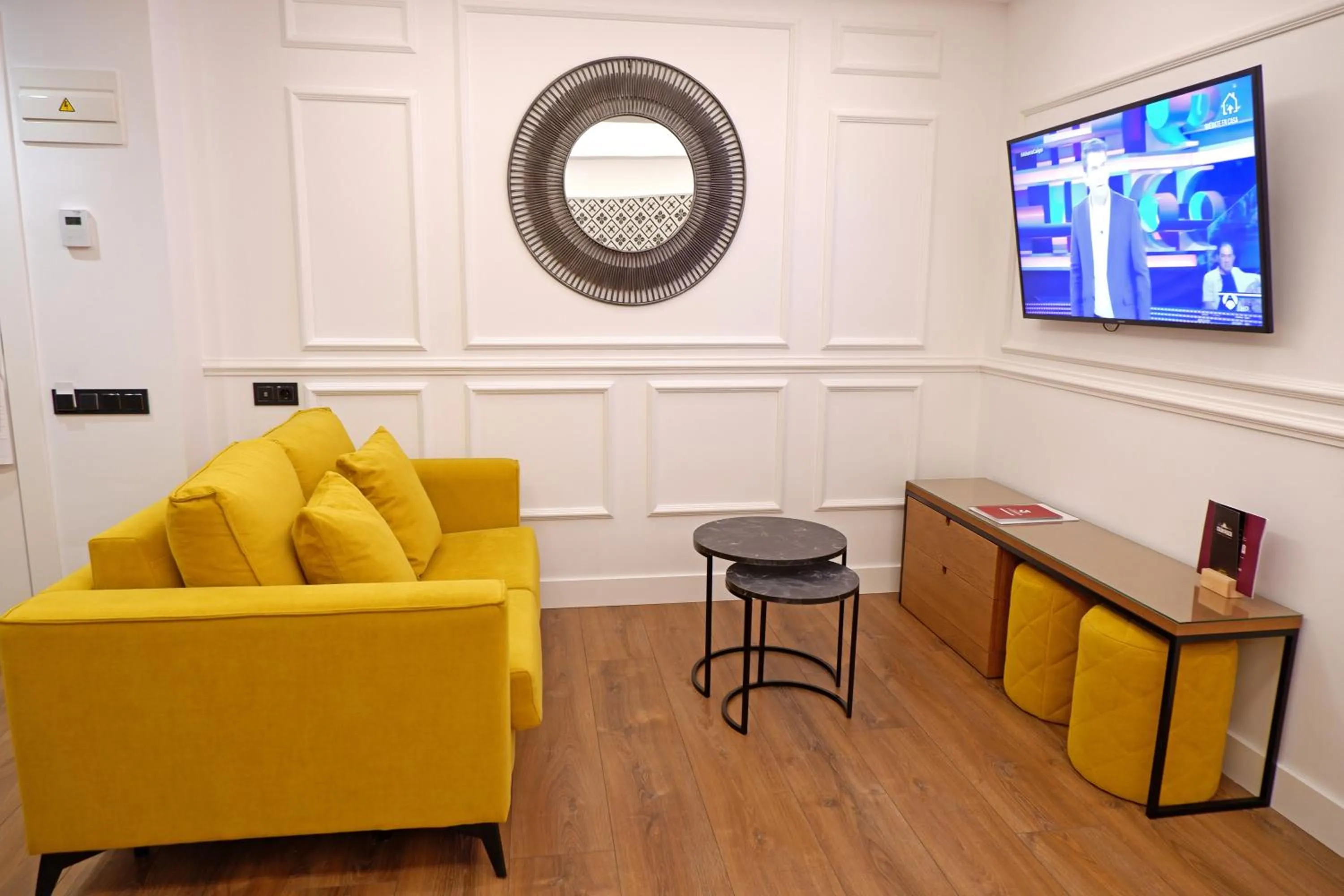 Decorative detail in Hotel Colón Plaza