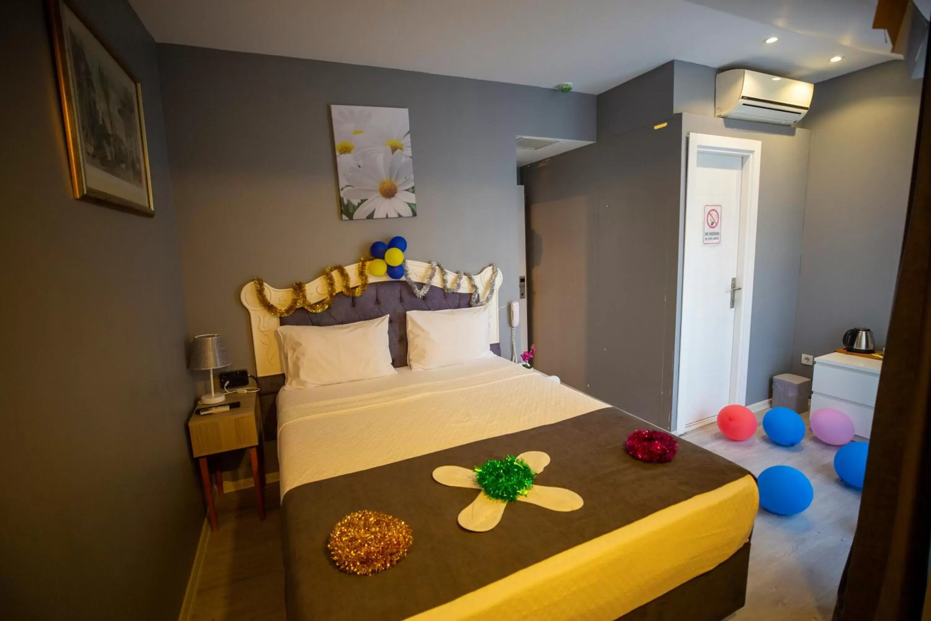 Photo of the whole room, Bed in Albatros Hagia Sophia Hotel