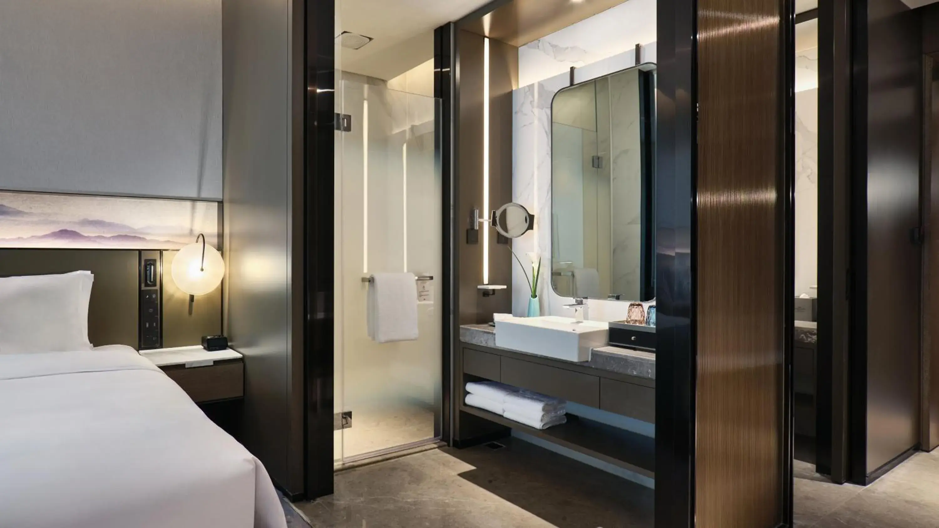 Photo of the whole room, Bathroom in Crowne Plaza Wuhan Development Zone, an IHG Hotel