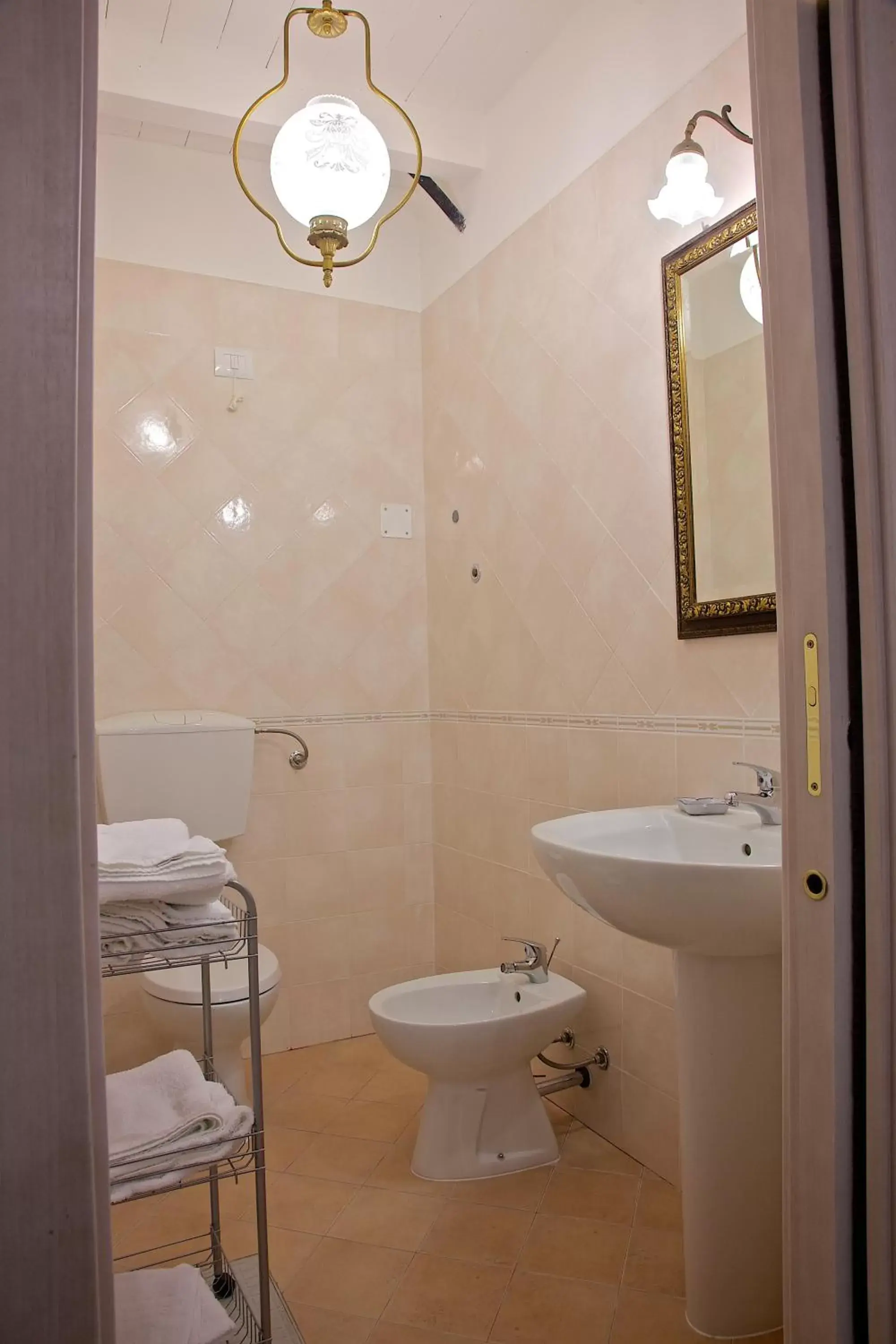 Shower, Bathroom in B&B Barletta Acasamia con Parcheggio Privato