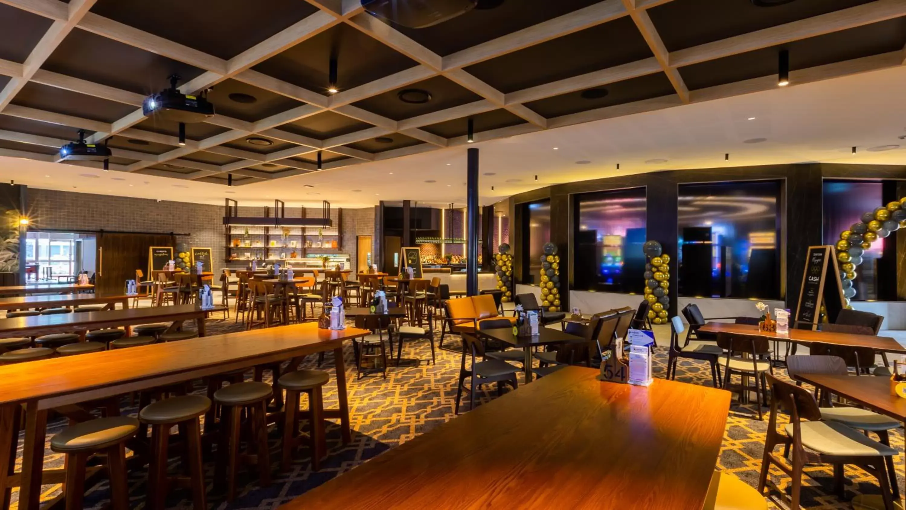 Restaurant/Places to Eat in Sunnybank Hotel Brisbane