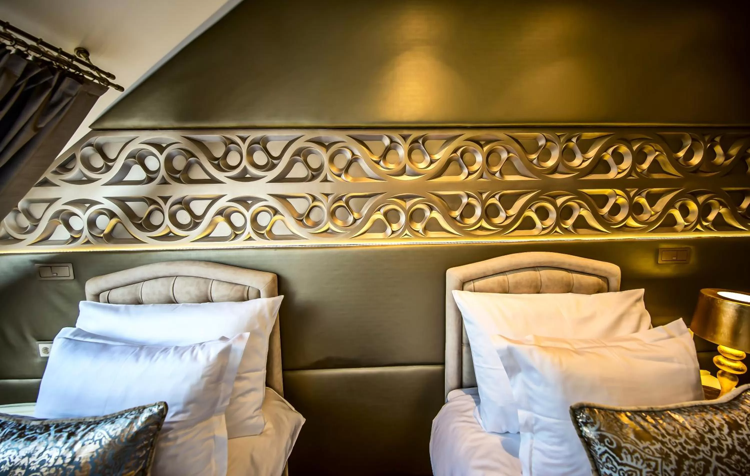 Bed in Prestige Hotel Budapest