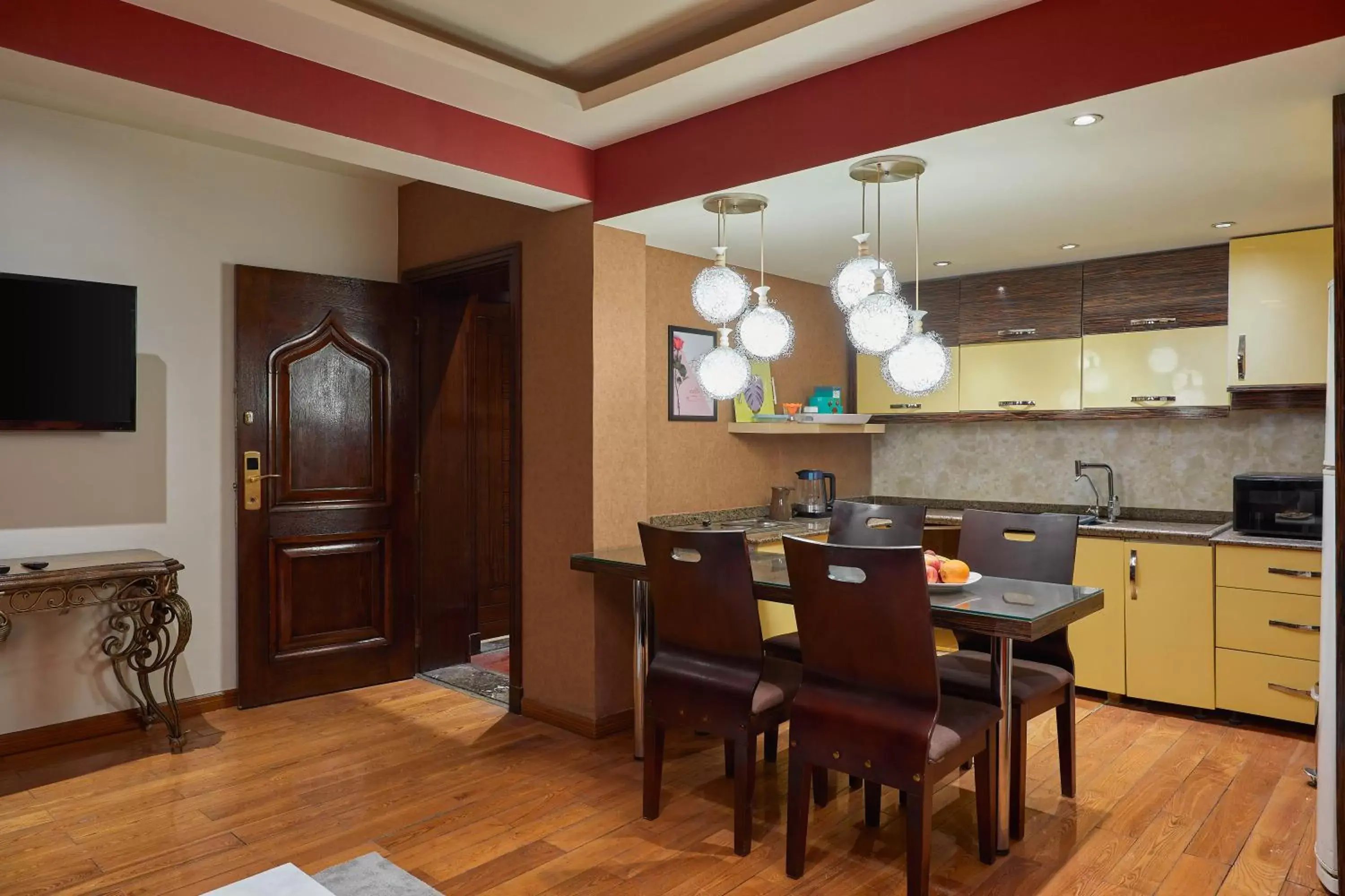 Kitchen or kitchenette, Dining Area in Golden Park Hotel Cairo, Heliopolis