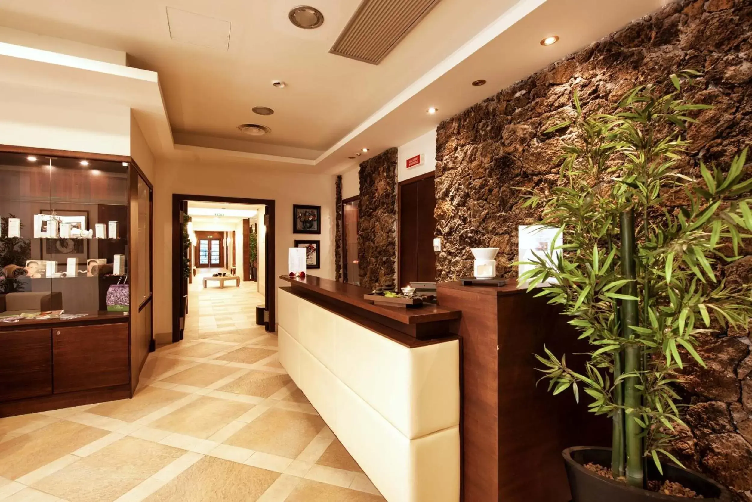 Spa and wellness centre/facilities, Lobby/Reception in Il Picciolo Etna Golf Resort & Spa