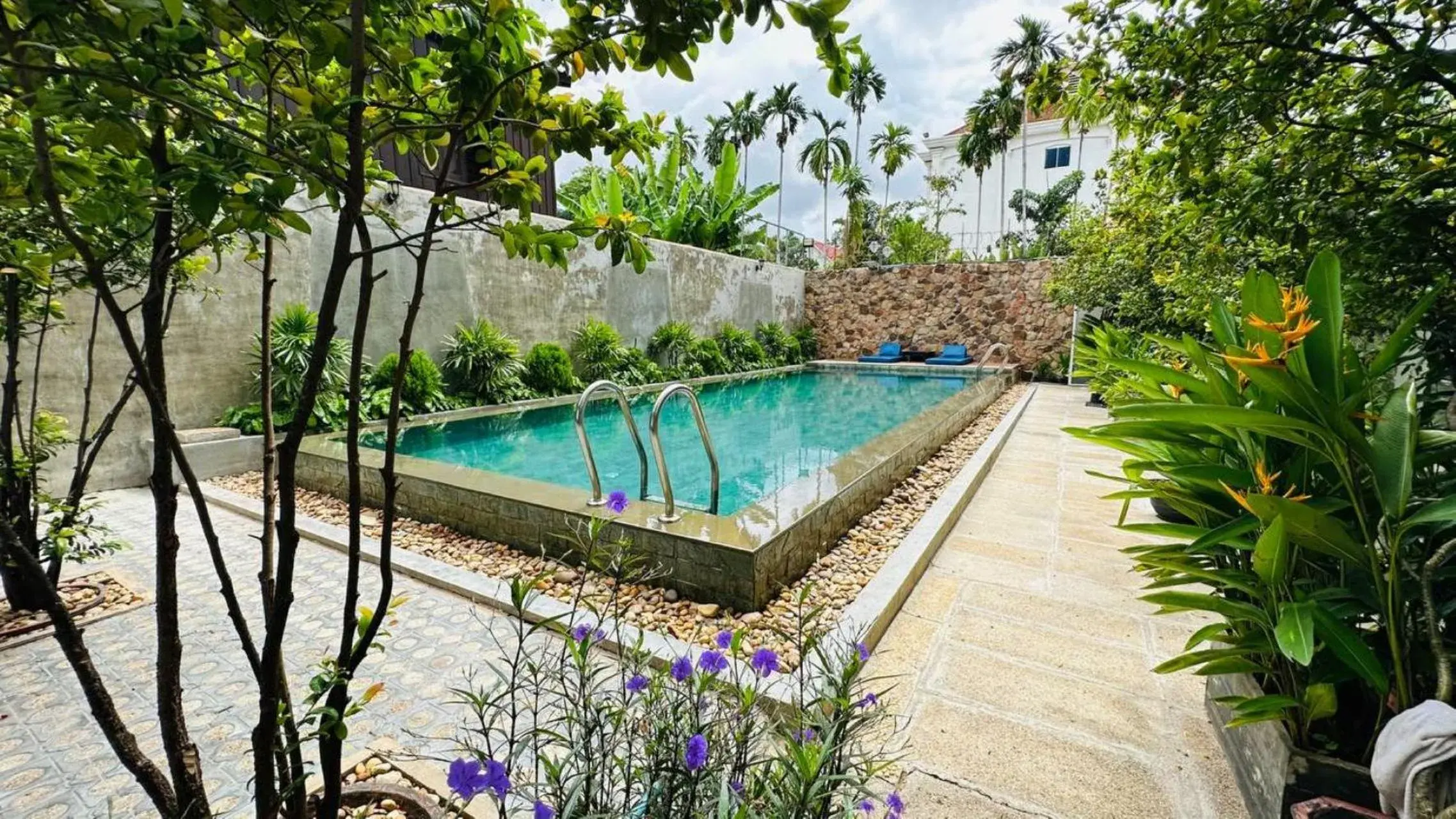 Pool view, Swimming Pool in Holy Angkor Hotel