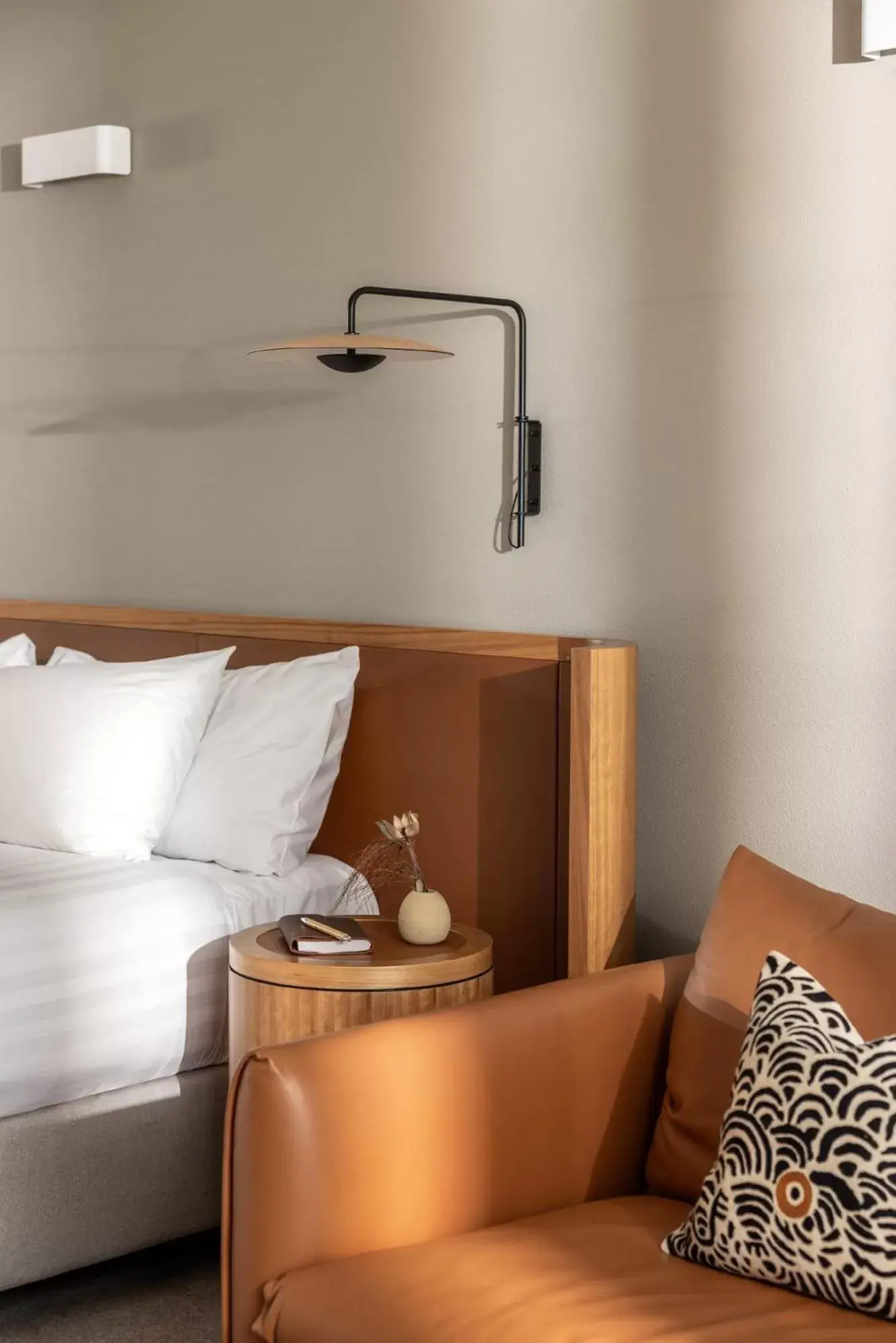 Premium King River View in Wonil Hotel Perth - Handwritten Collection Premium King River View in Wonil Hotel Perth - Handwritten Collection