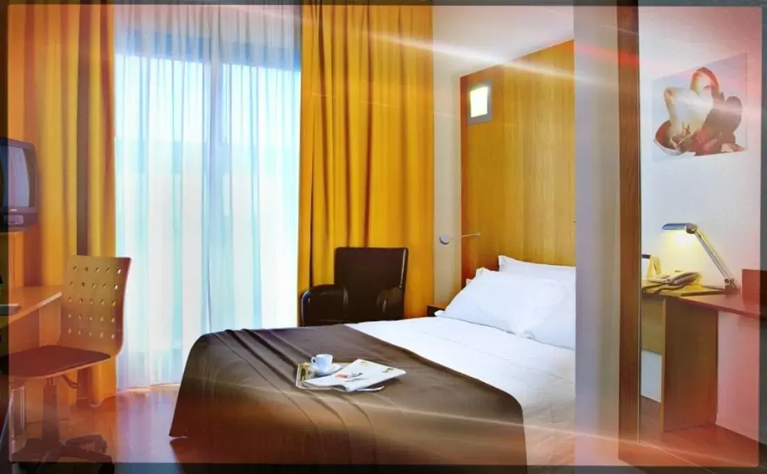 Deluxe Double Room - single occupancy in Executive Hotel Deluxe Double Room - single occupancy in Executive Hotel