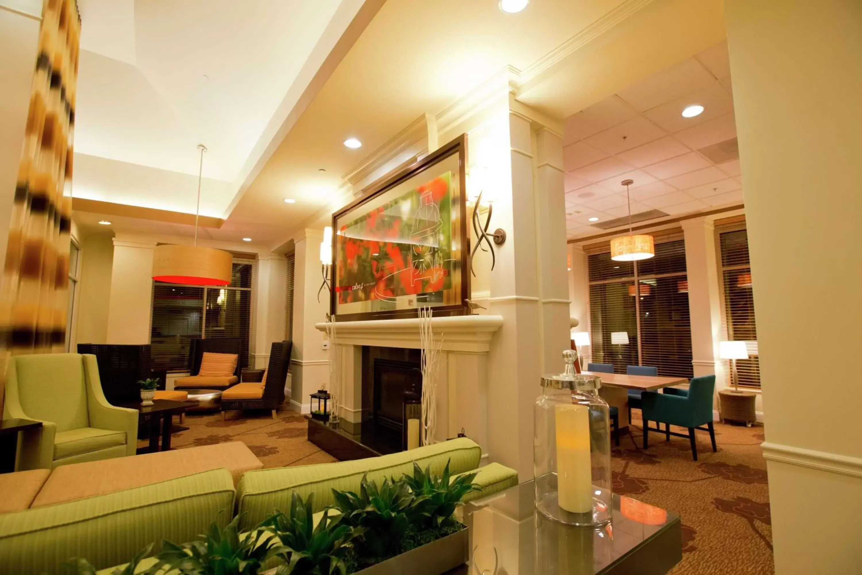 Lobby or reception, Lounge/Bar in Hilton Garden Inn Oxnard/Camarillo