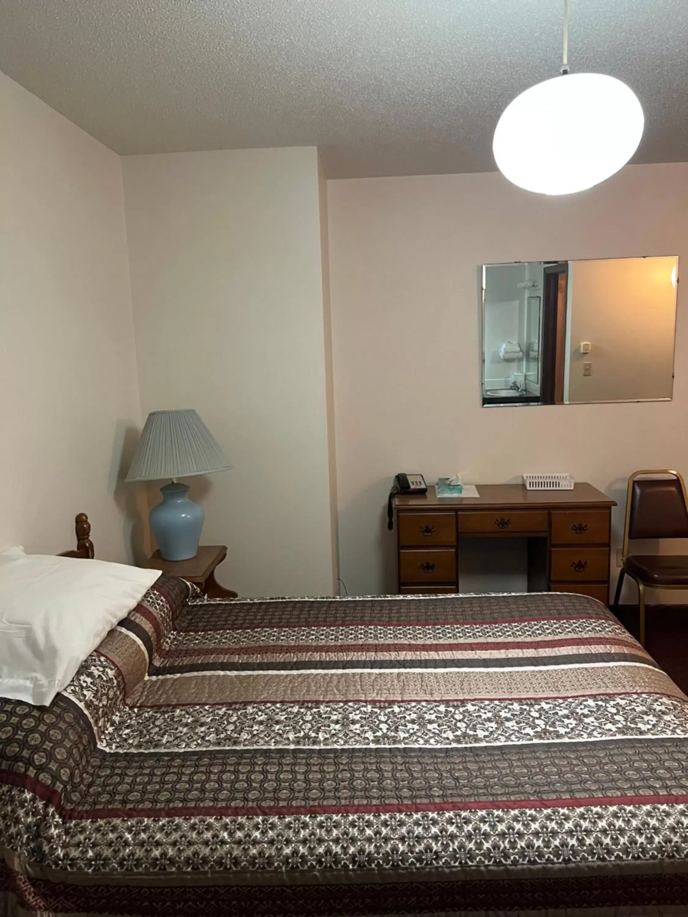 Single Room - single occupancy in Barnesville Motel