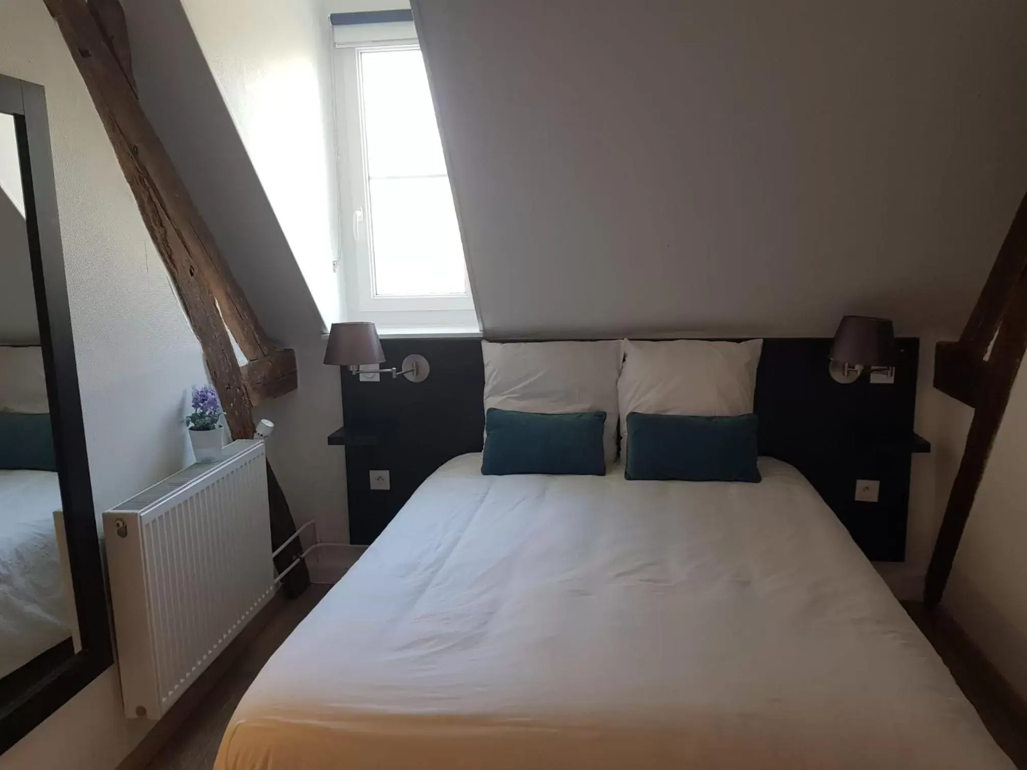 Double Room with Private Bathroom in Le Clos des Lodges Double Room with Private Bathroom in Le Clos des Lodges