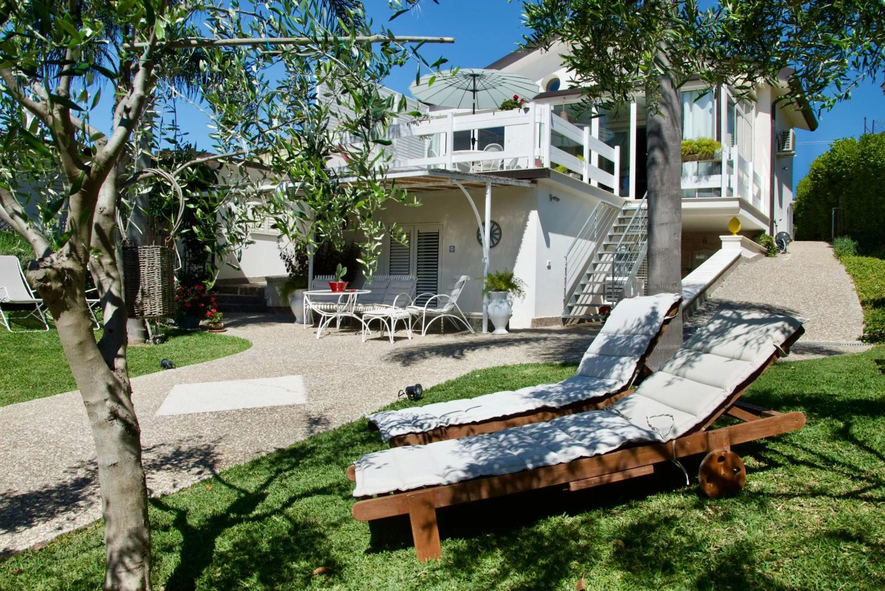 Property building in Villa Volli Three Rooms