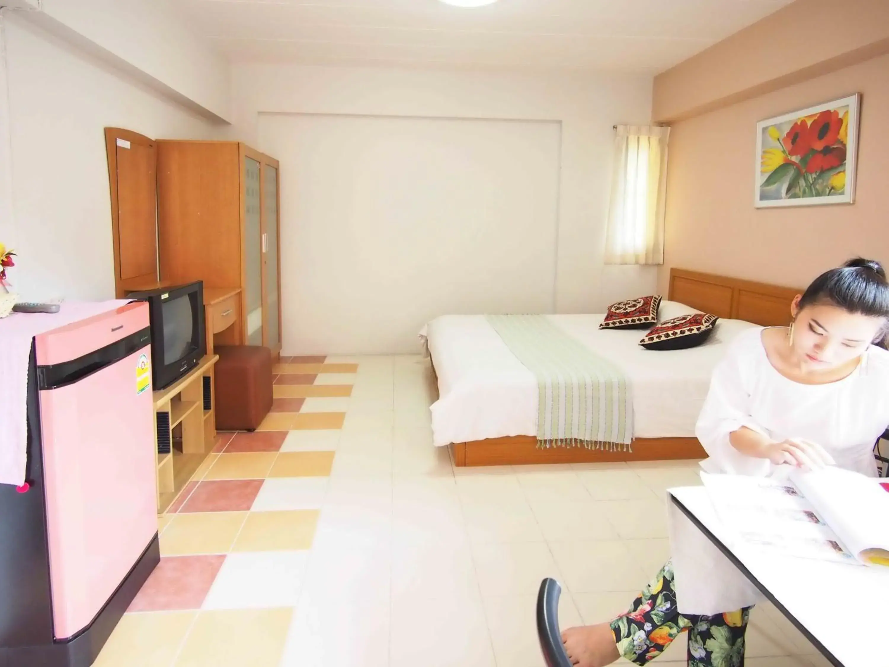 Bedroom, Room Photo in Thanapa Mansion (Donmuang Airport)