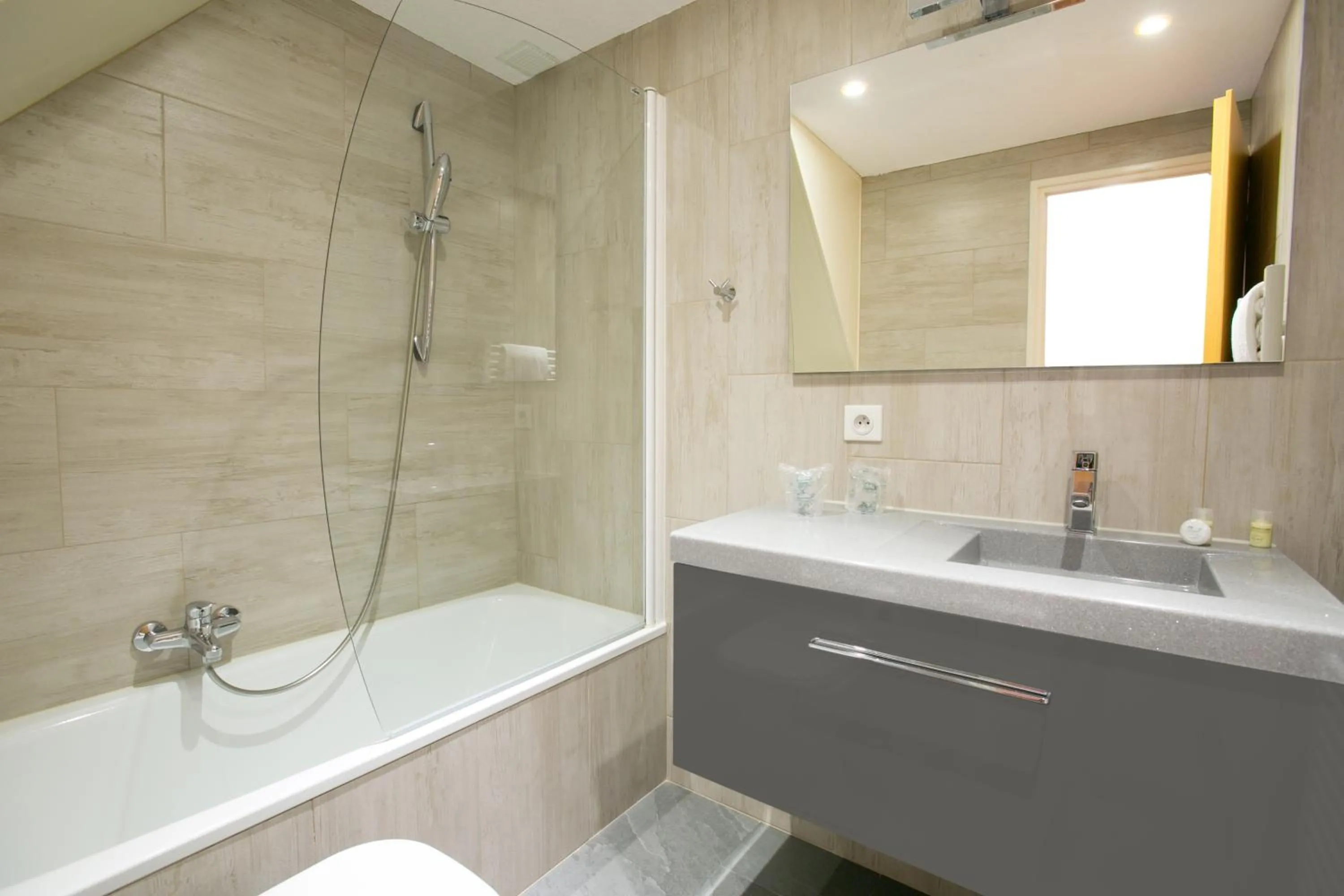 Bathroom in Bel Ombra Hôtel