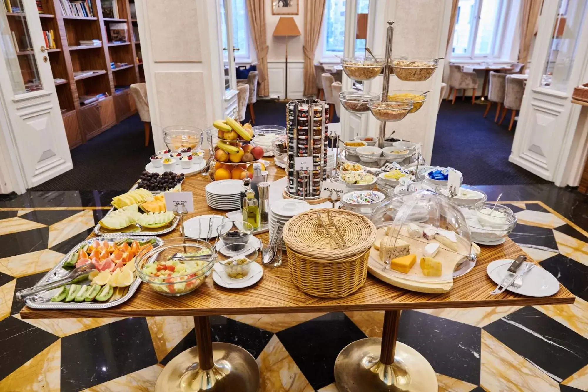 Buffet breakfast in Ventana Hotel Prague