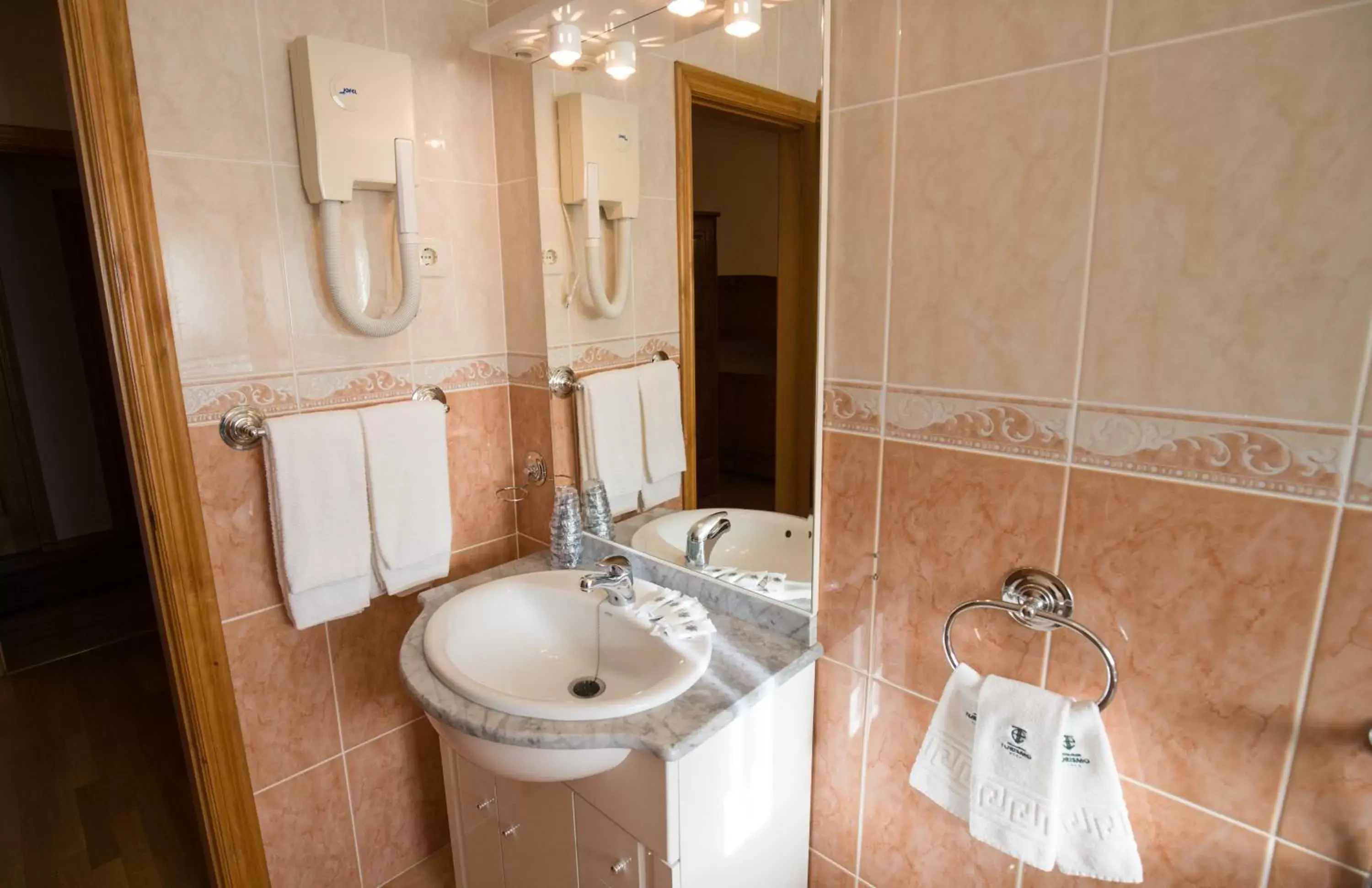 Bathroom in Hotel Estalagem Turismo