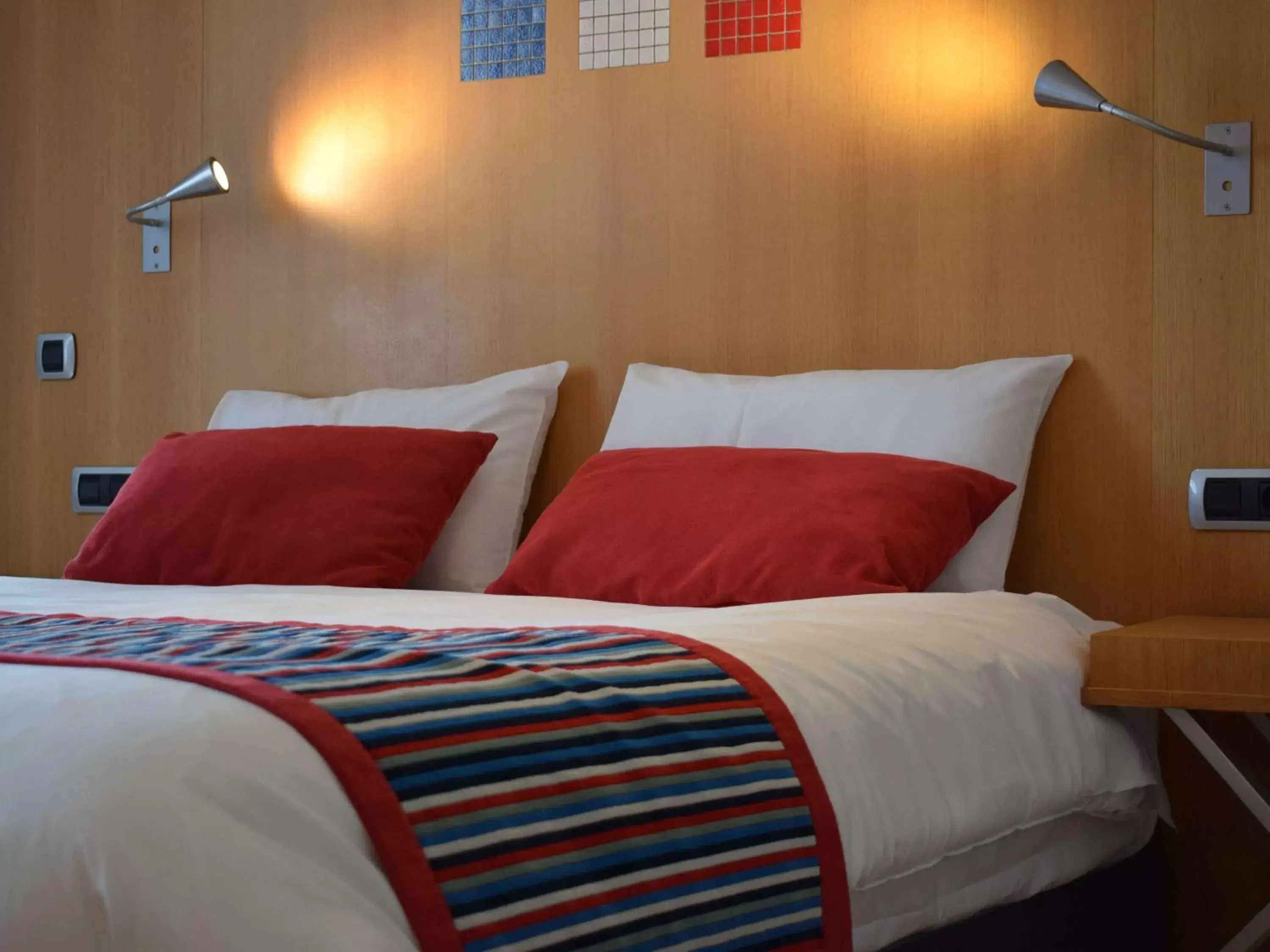 Bedroom, Bed in Hôtel Mercure Vittel