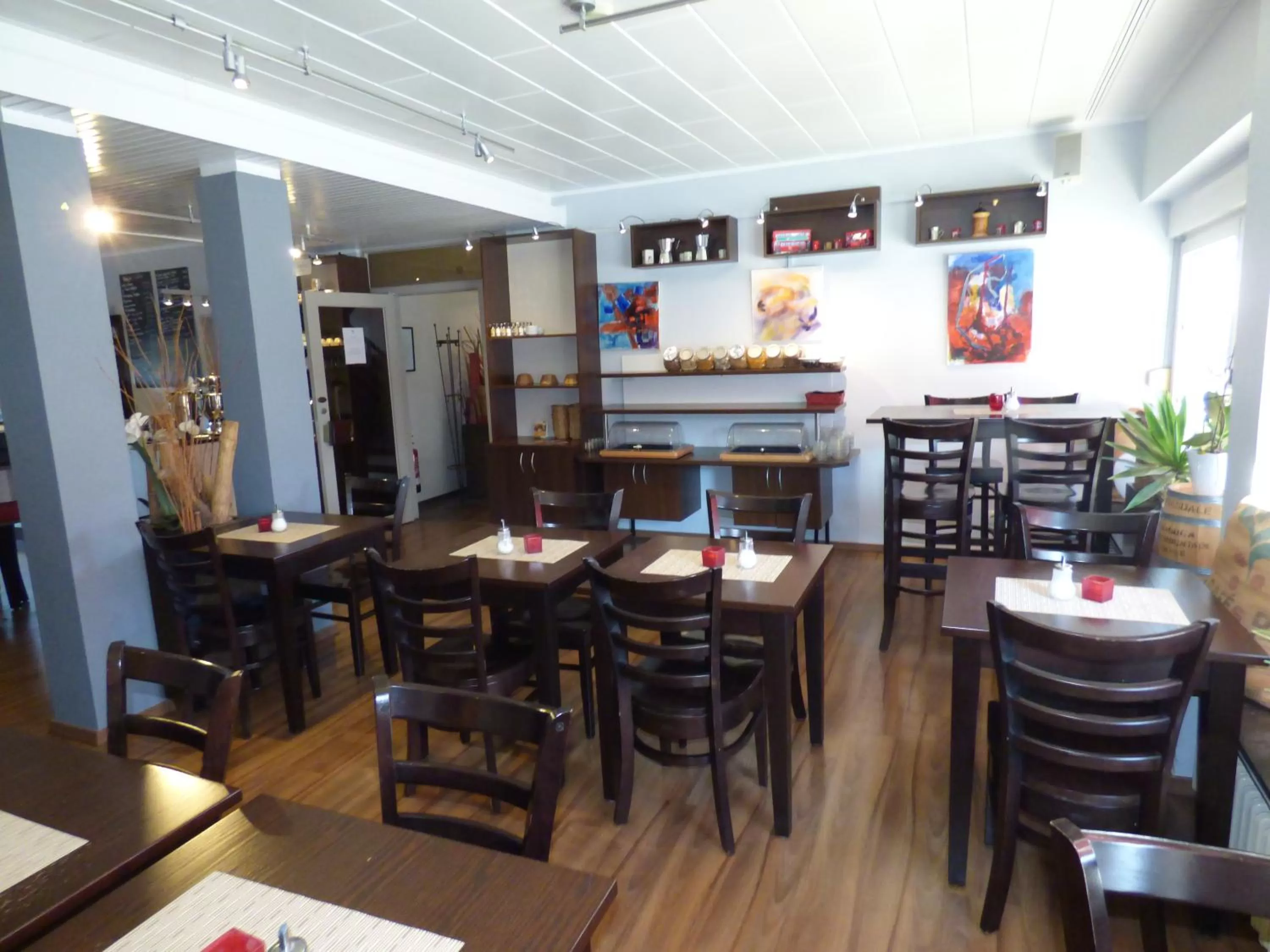 Restaurant/places to eat in Hotel Art Inn Dinslaken