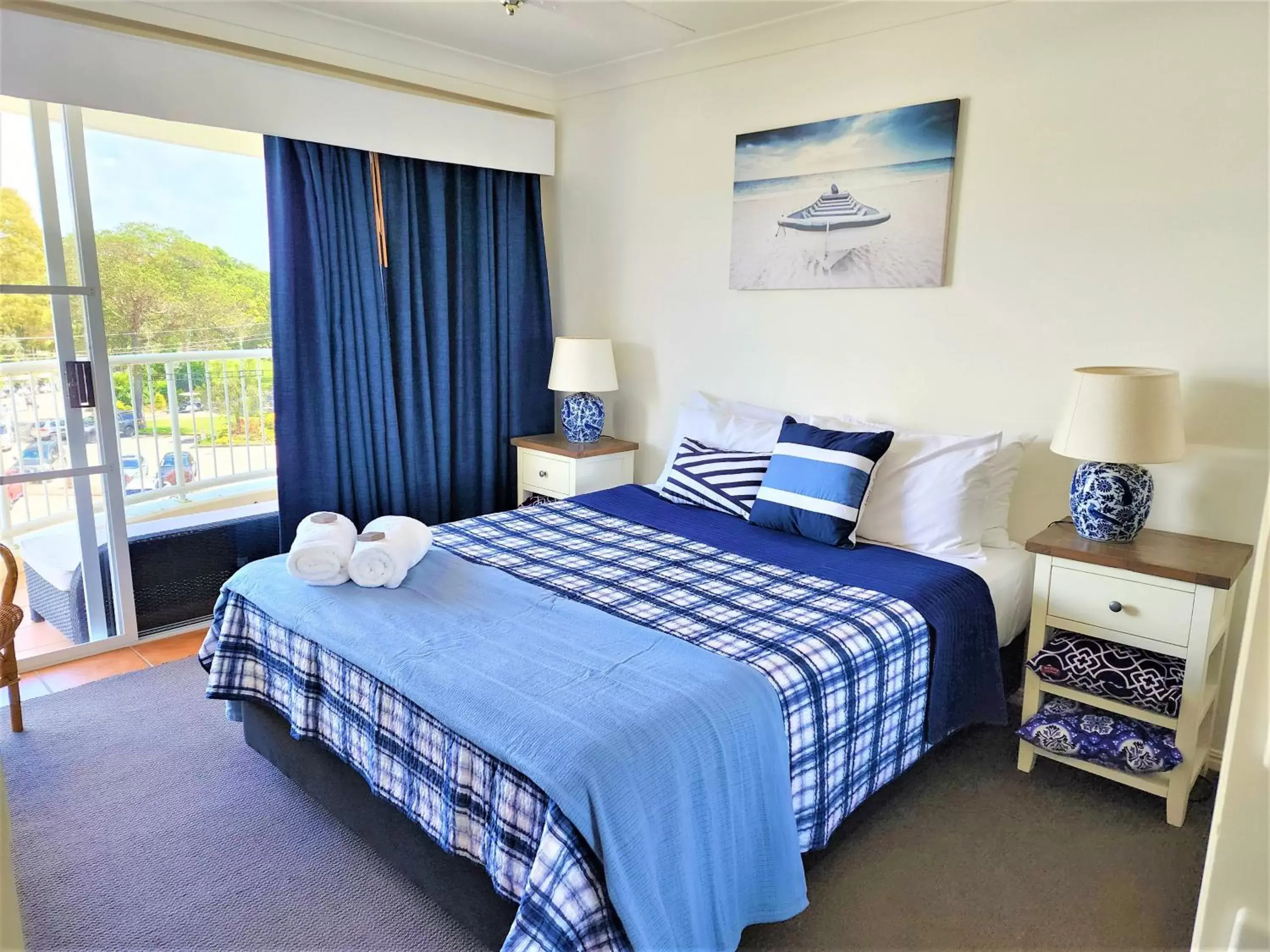 Bed in Fairways Golf & Beach Retreat Bribie Island