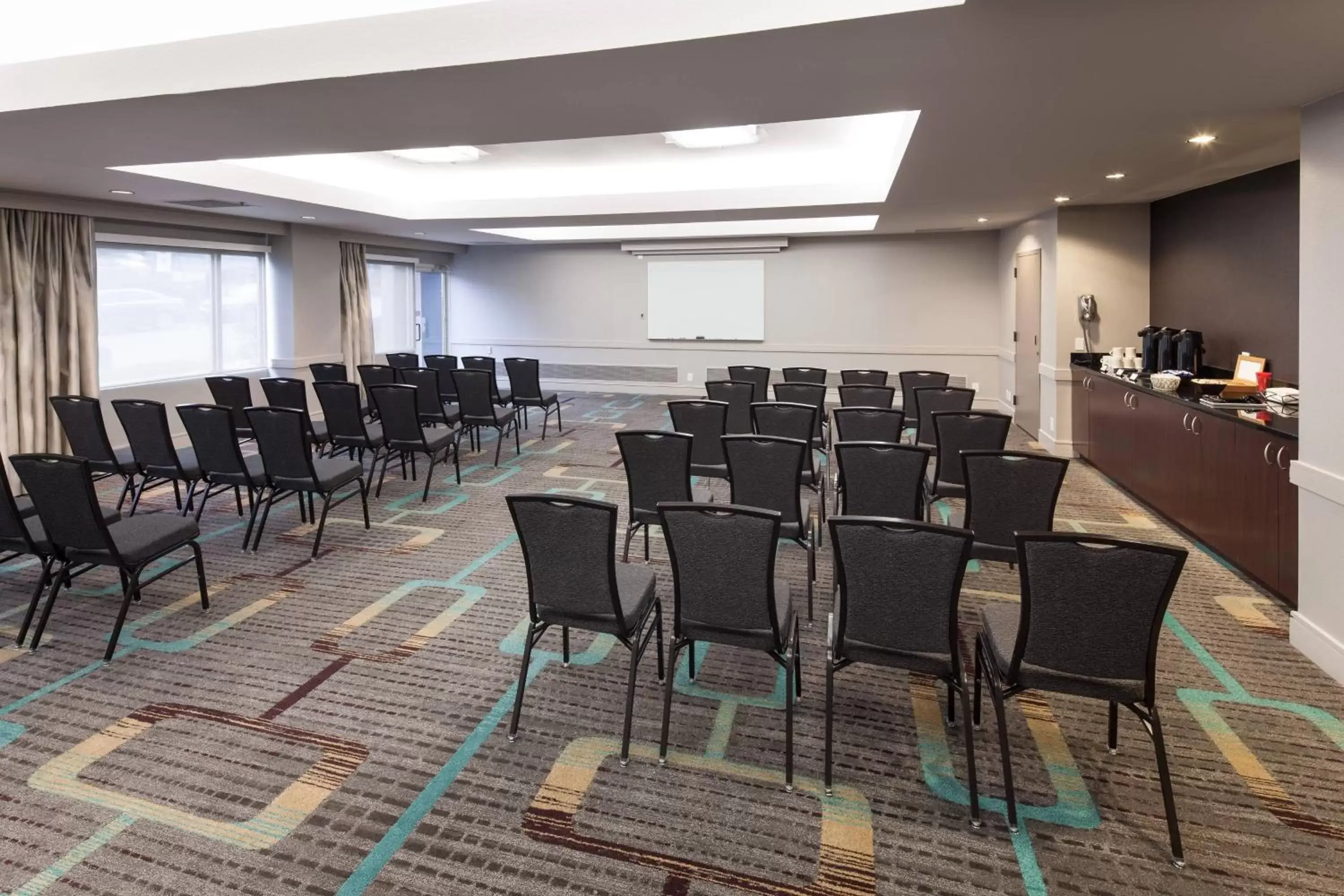 Meeting/conference room in Residence Inn by Marriott Seattle Downtown/Lake Union