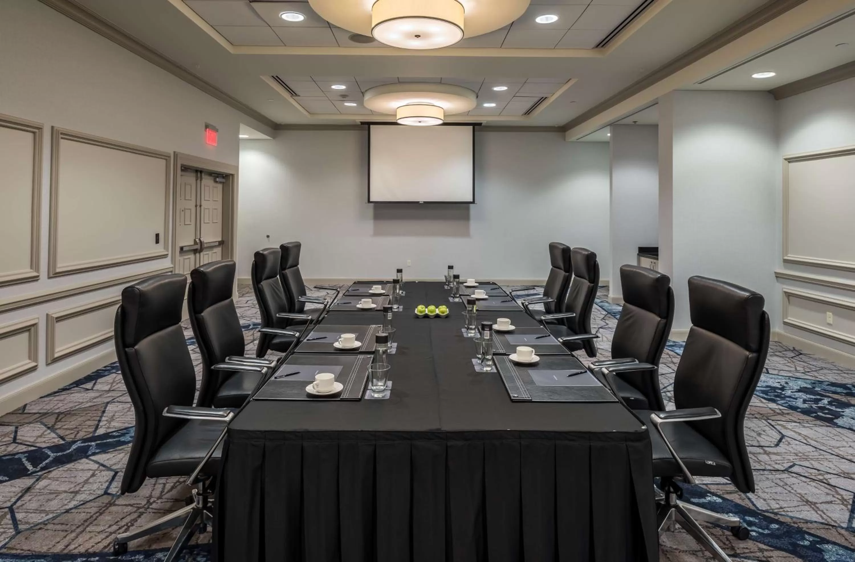 Meeting/conference room in Hilton Dallas/Rockwall Lakefront Hotel