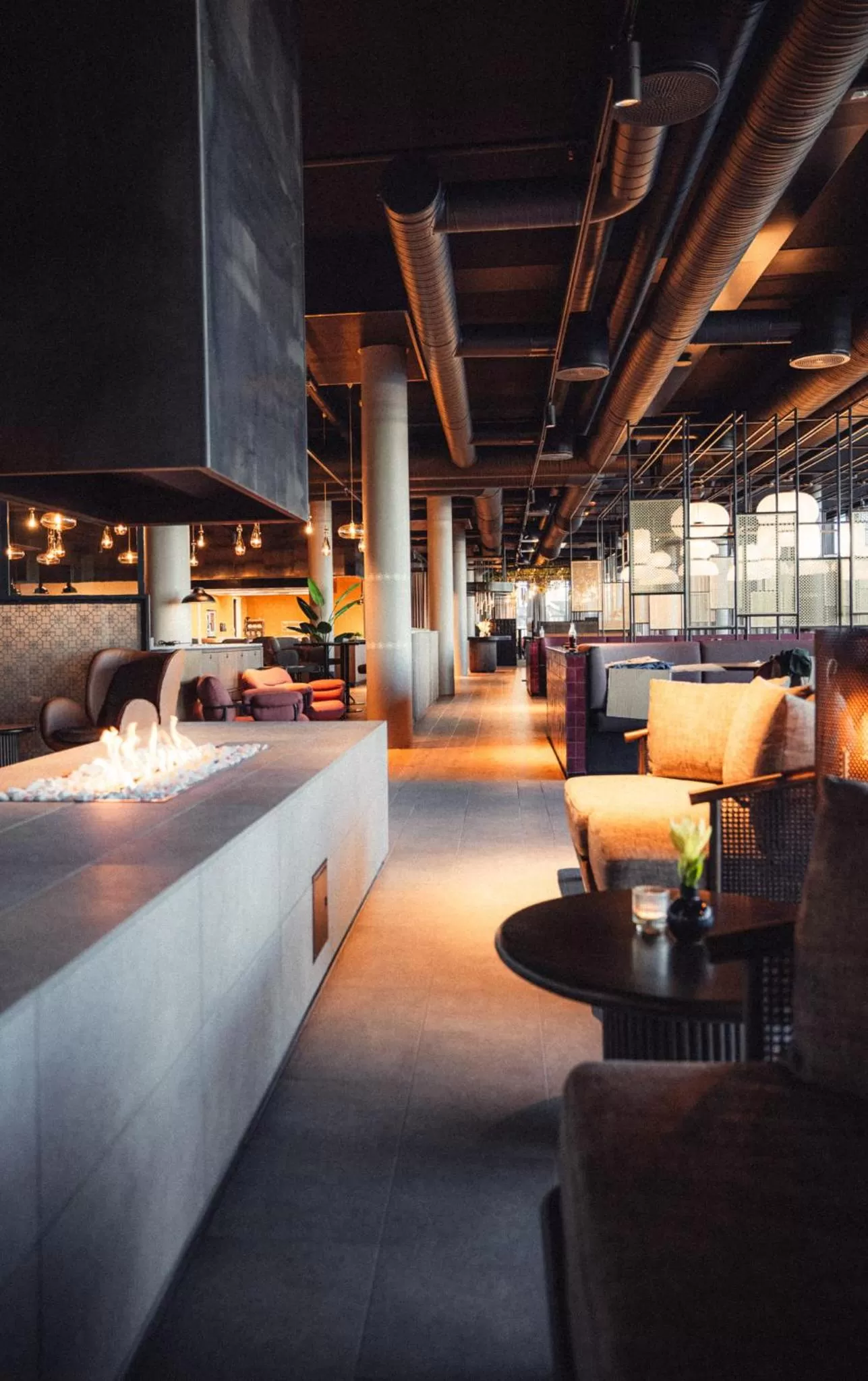 Restaurant/places to eat in Lily Country Club