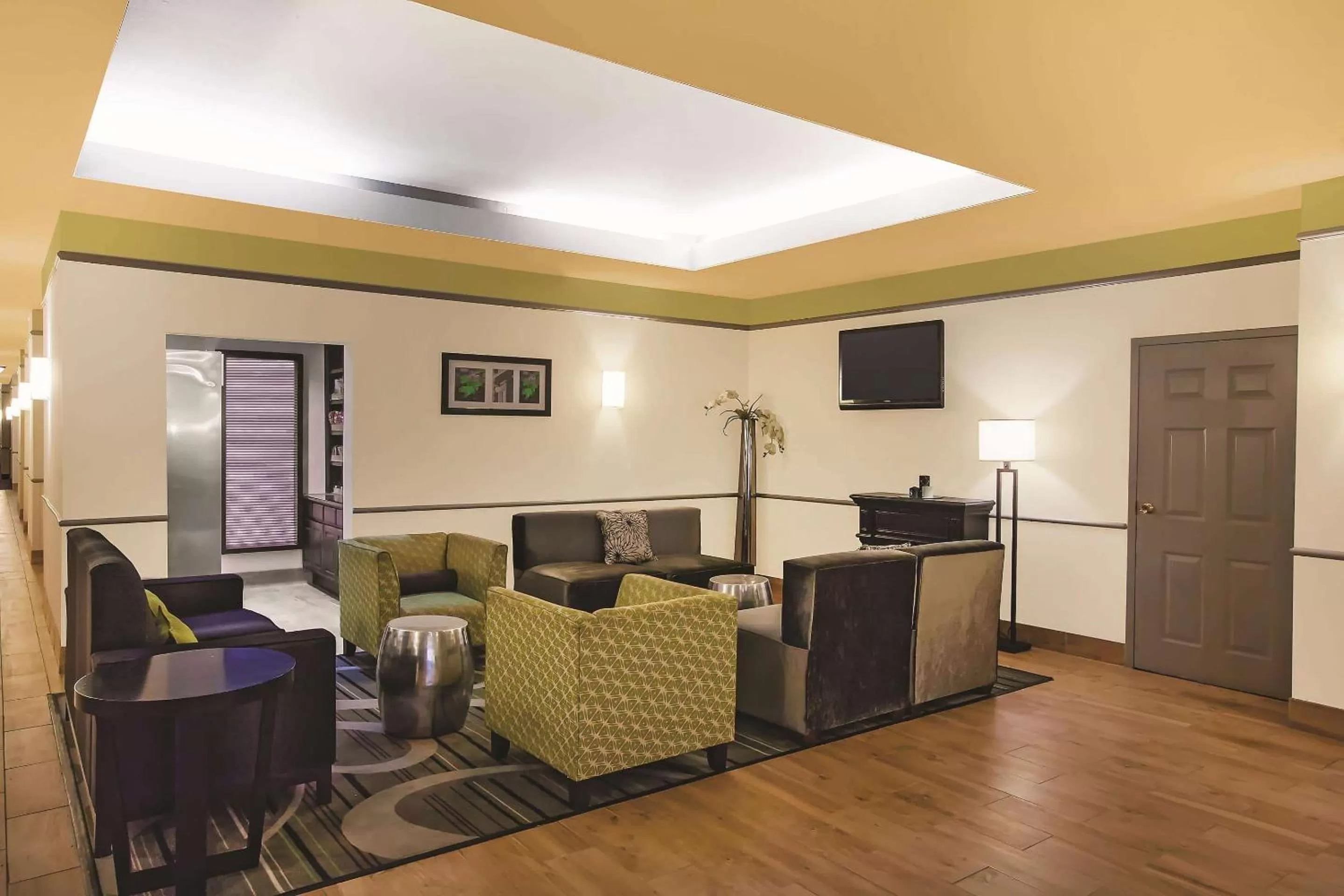Lobby or reception, Seating Area in La Quinta by Wyndham Beaumont West