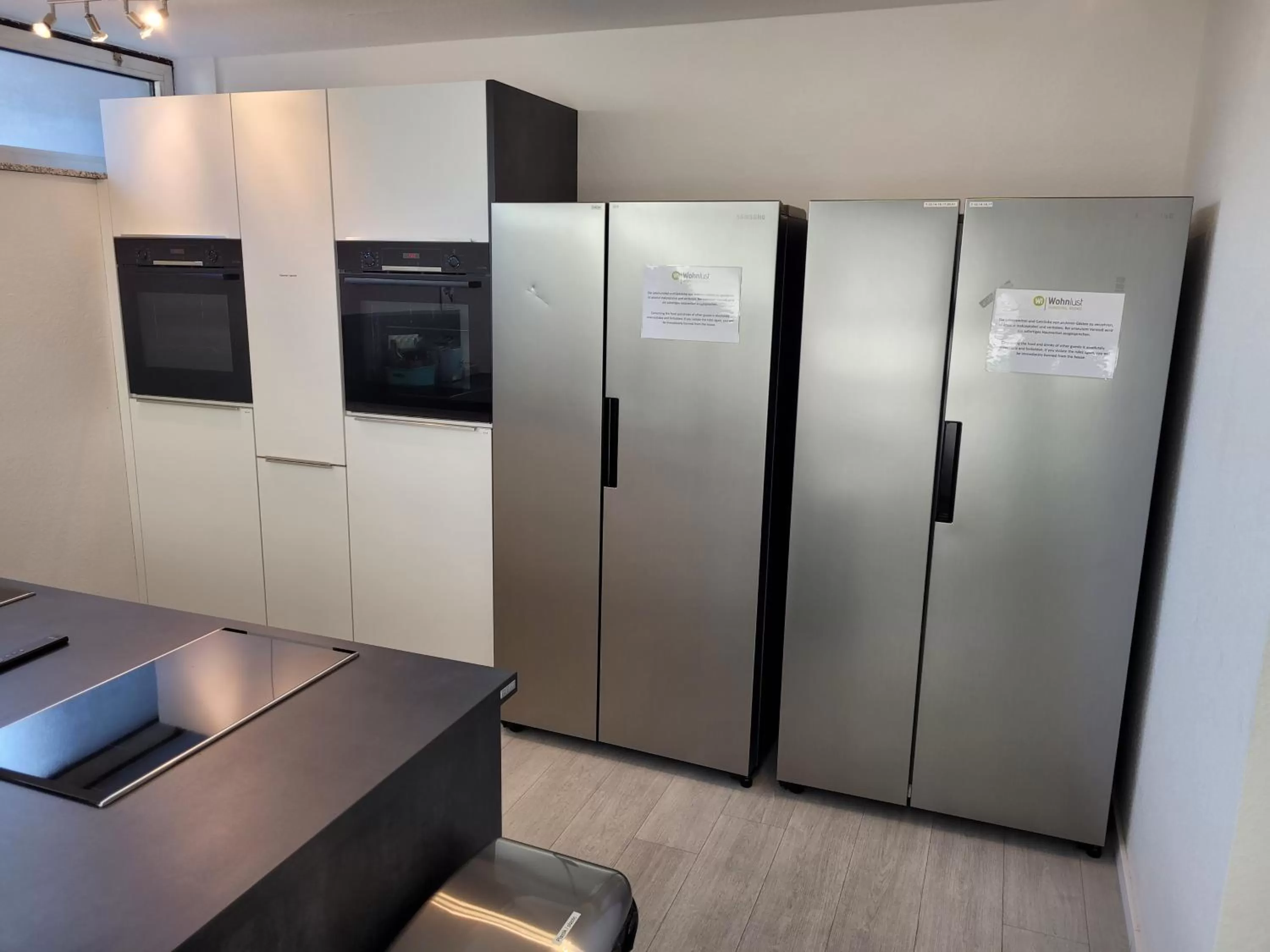 Communal kitchen in Guesthouse WI rooms